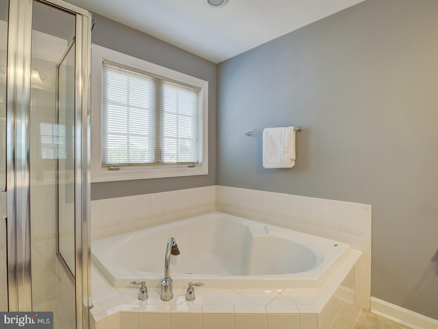 LORTON VALLEY - Residential Lease