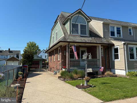 Townhouse For Sale - 226 Jackson Street<br/> BRISTOL, PA 19007