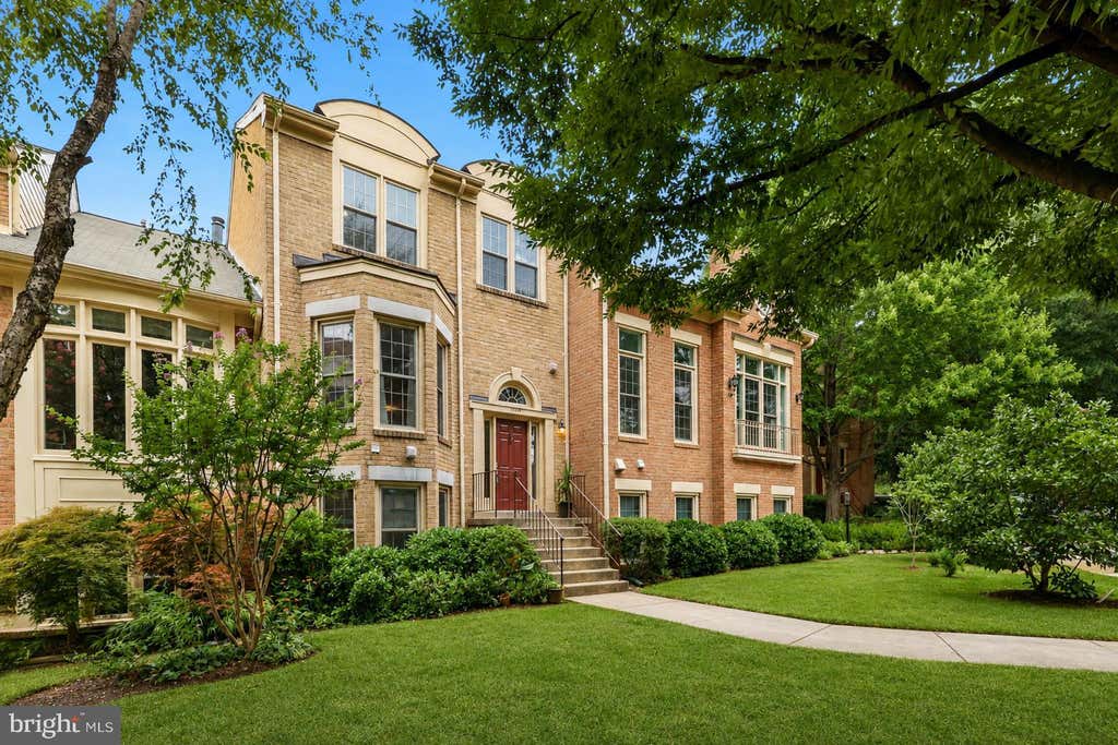 Photo of 2243 Kings Garden Way, FALLS CHURCH, VA 22043 (MLS # VAFX2330690)