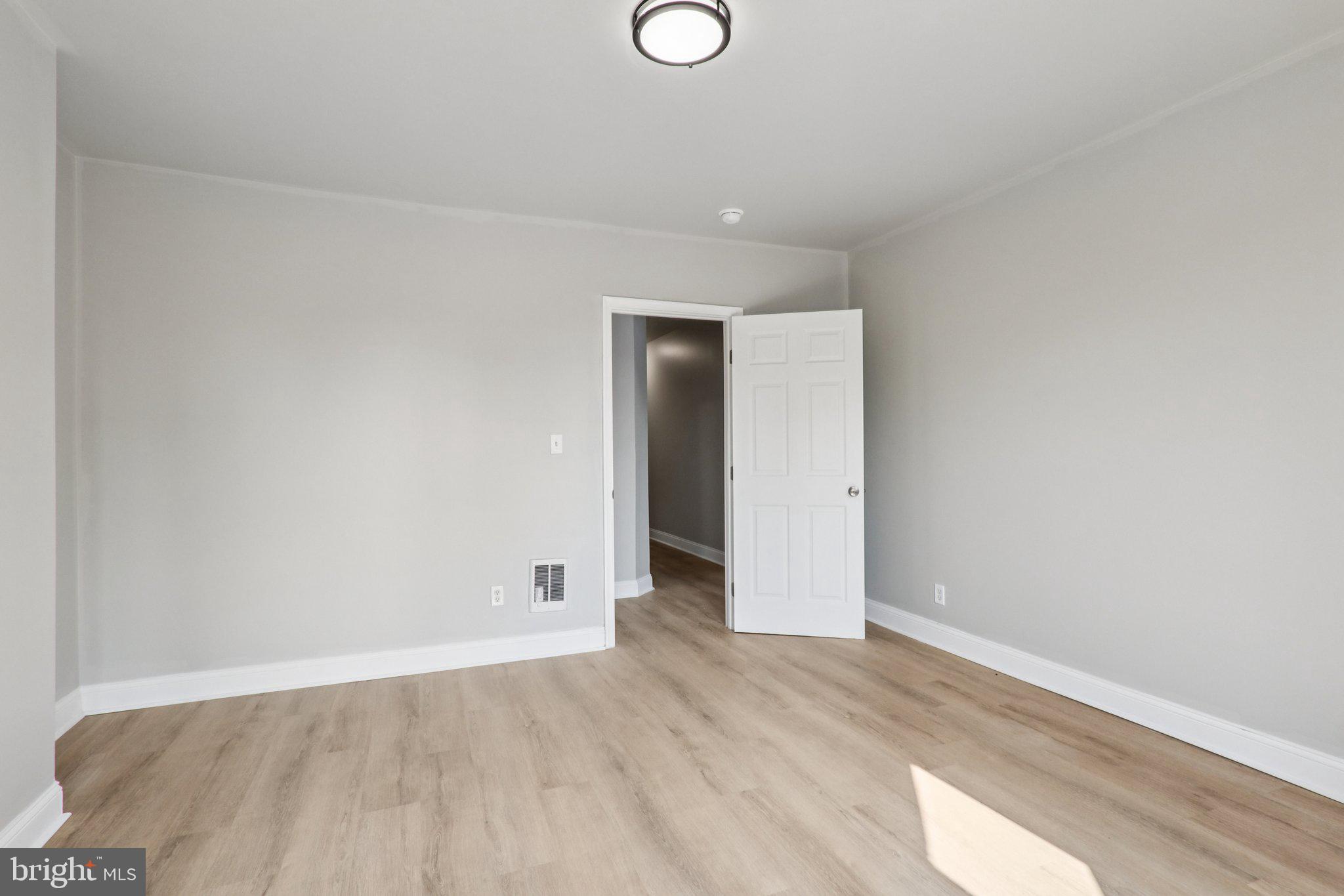 COBBS CREEK - Residential