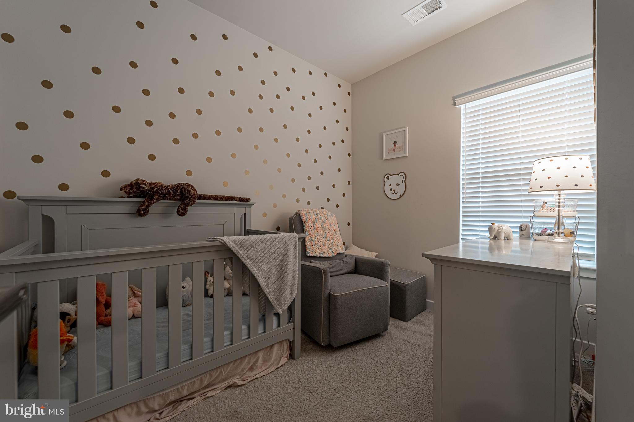 LARGO CRESCENT - Residential