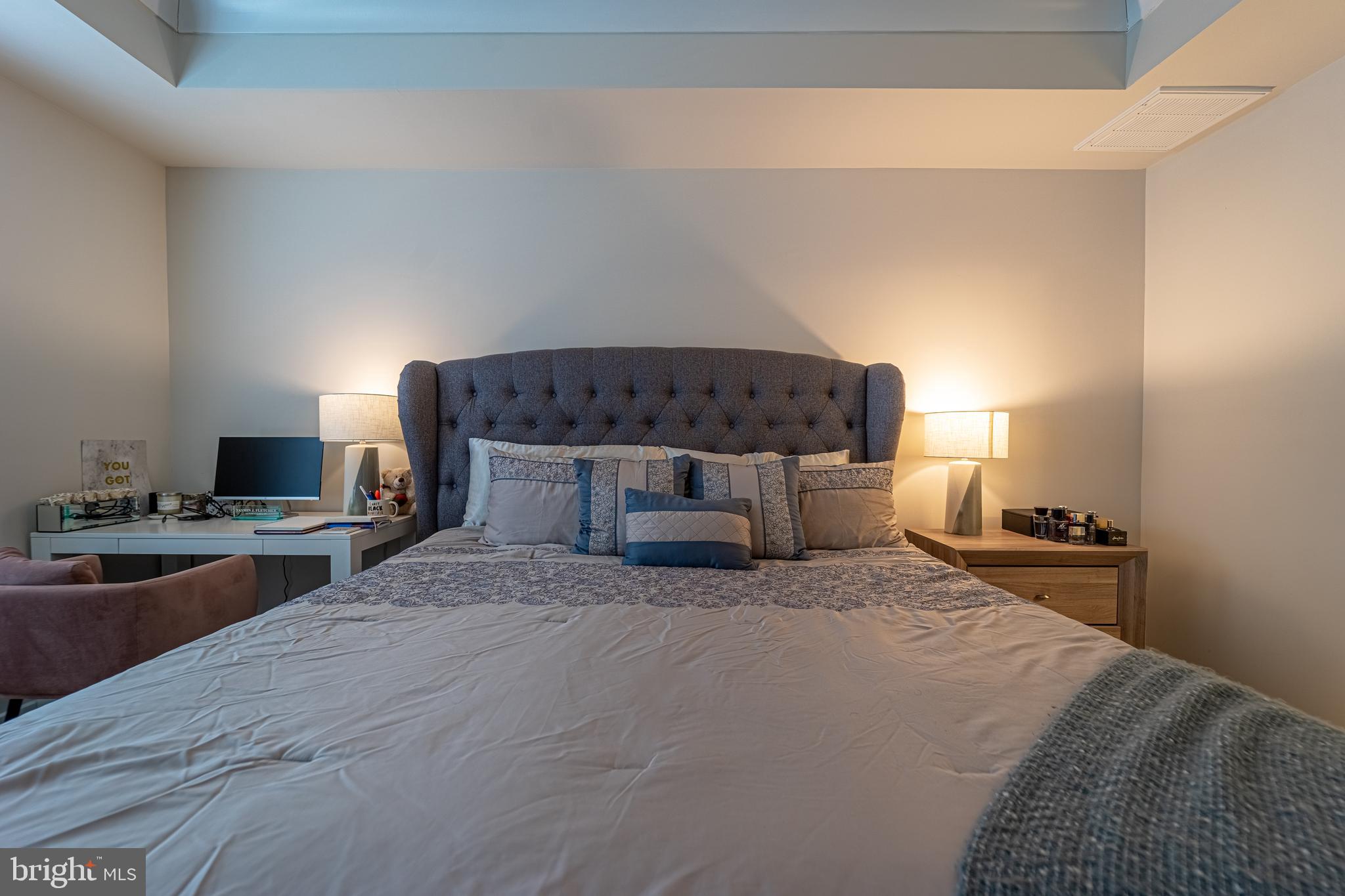 LARGO CRESCENT - Residential