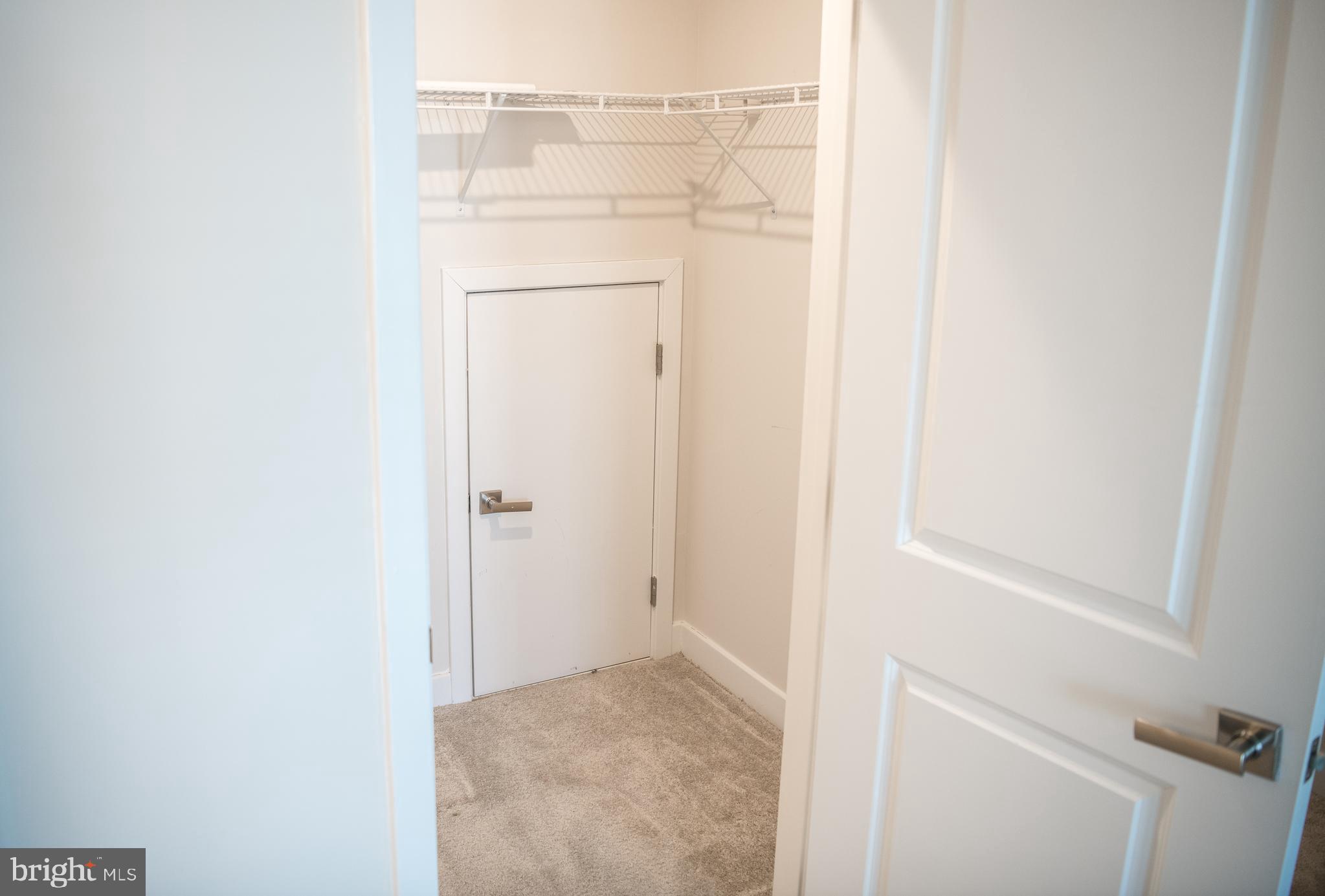 LARGO CRESCENT - Residential