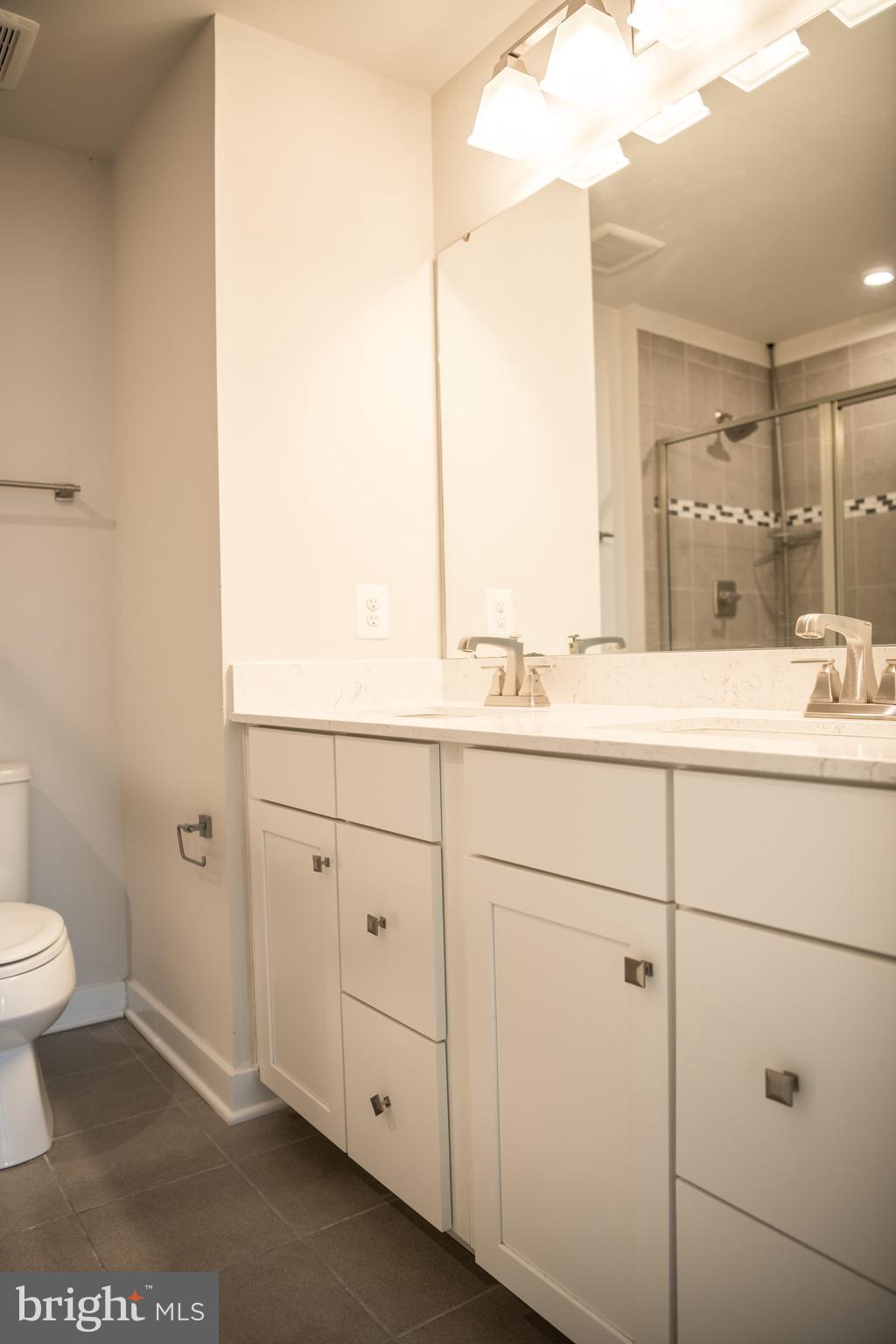 LARGO CRESCENT - Residential