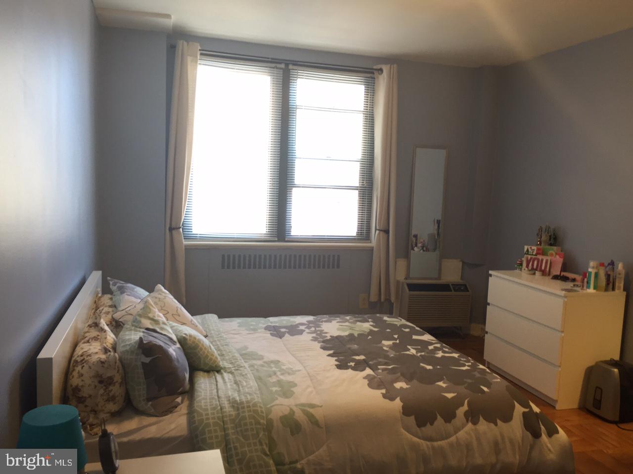 FAIRMOUNT - Residential Lease