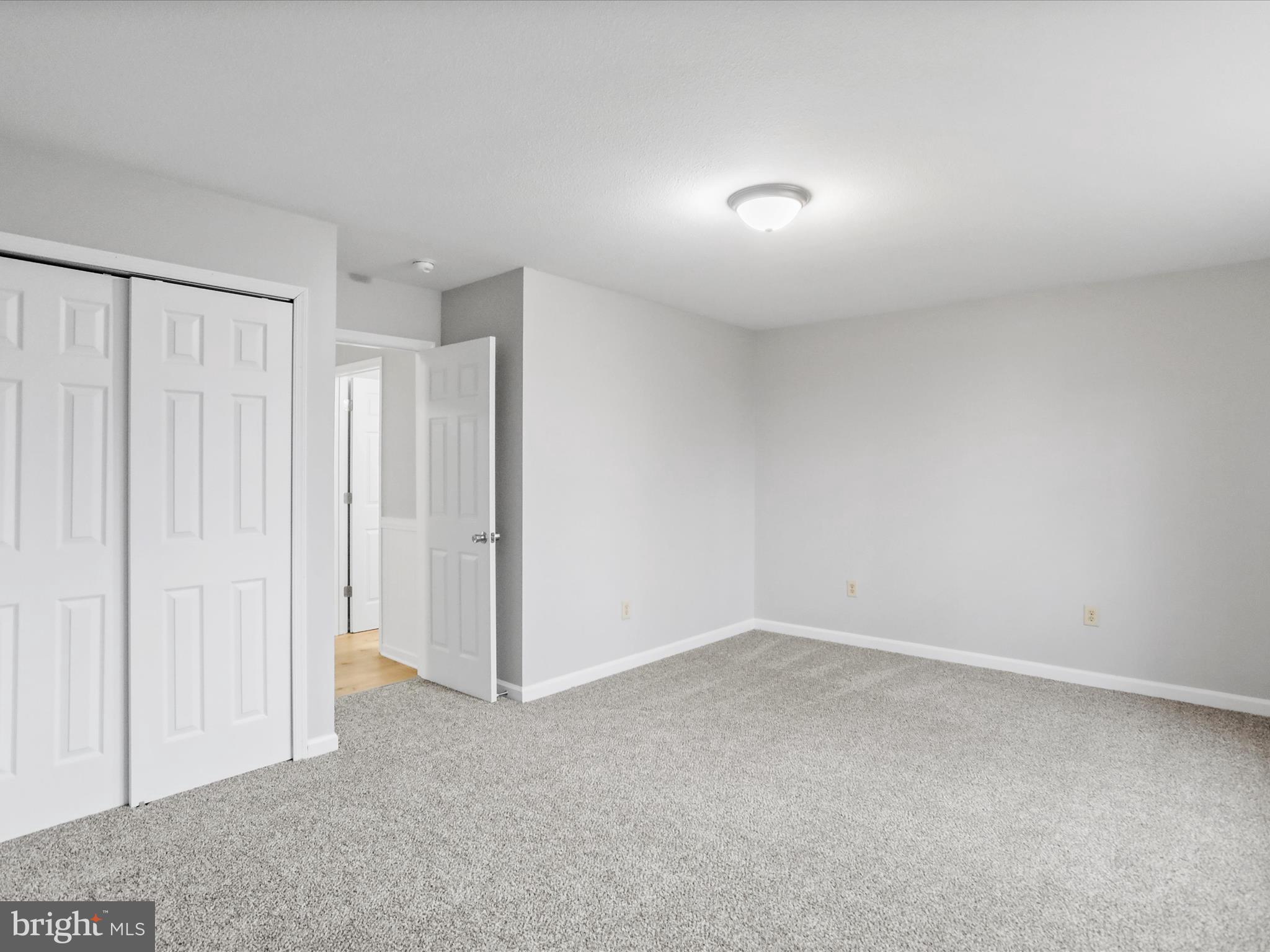 CHESTNUT HILLS - Residential