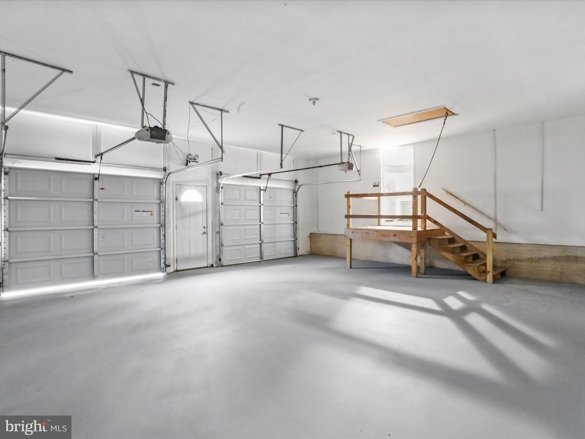 CHESTNUT HILLS - Residential