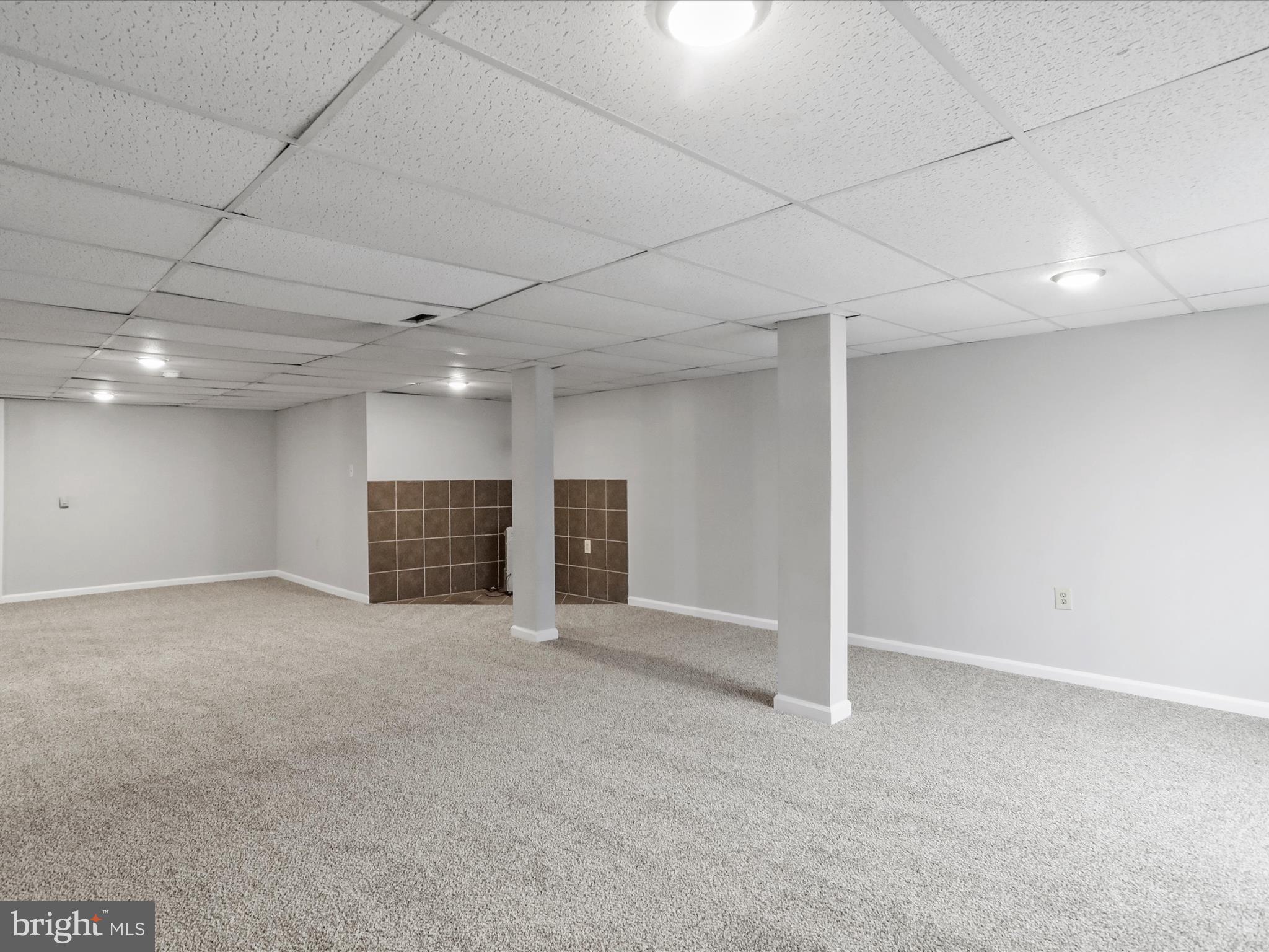 CHESTNUT HILLS - Residential