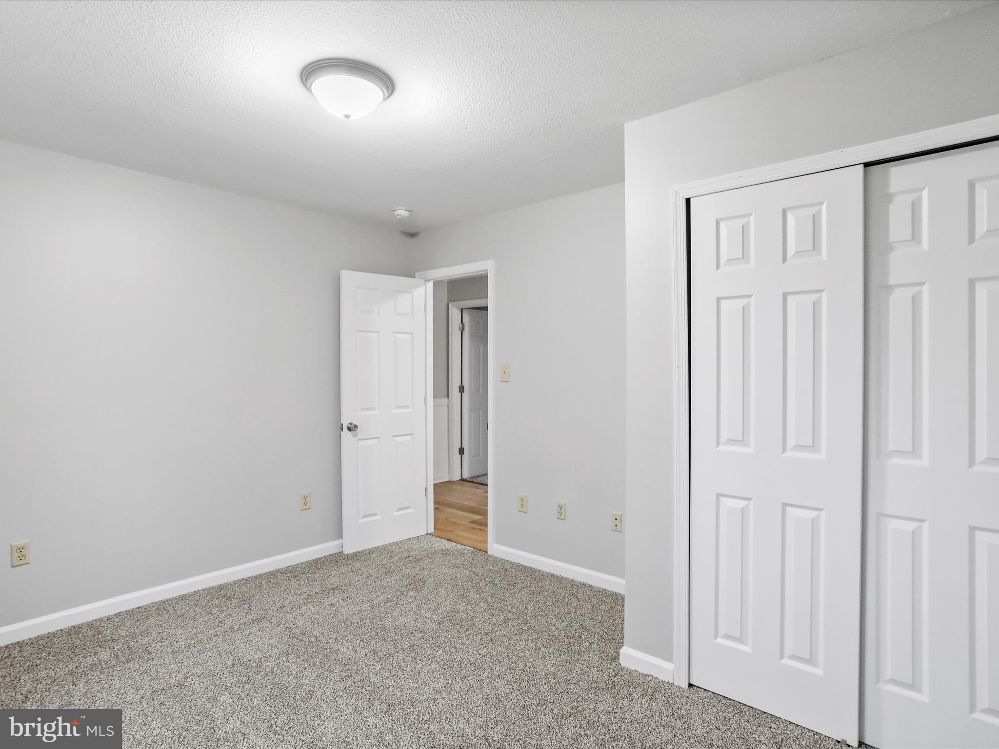 CHESTNUT HILLS - Residential