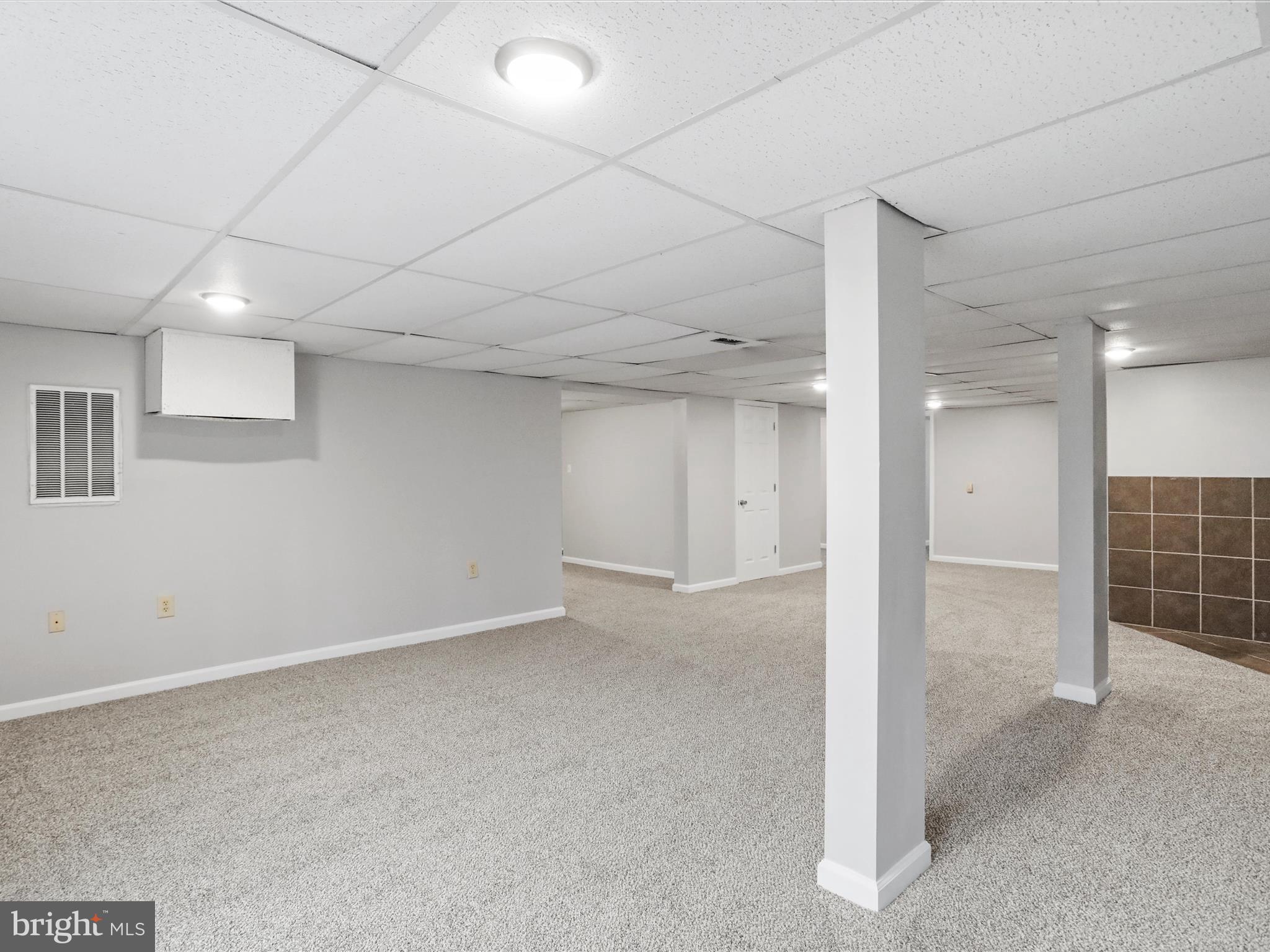 CHESTNUT HILLS - Residential