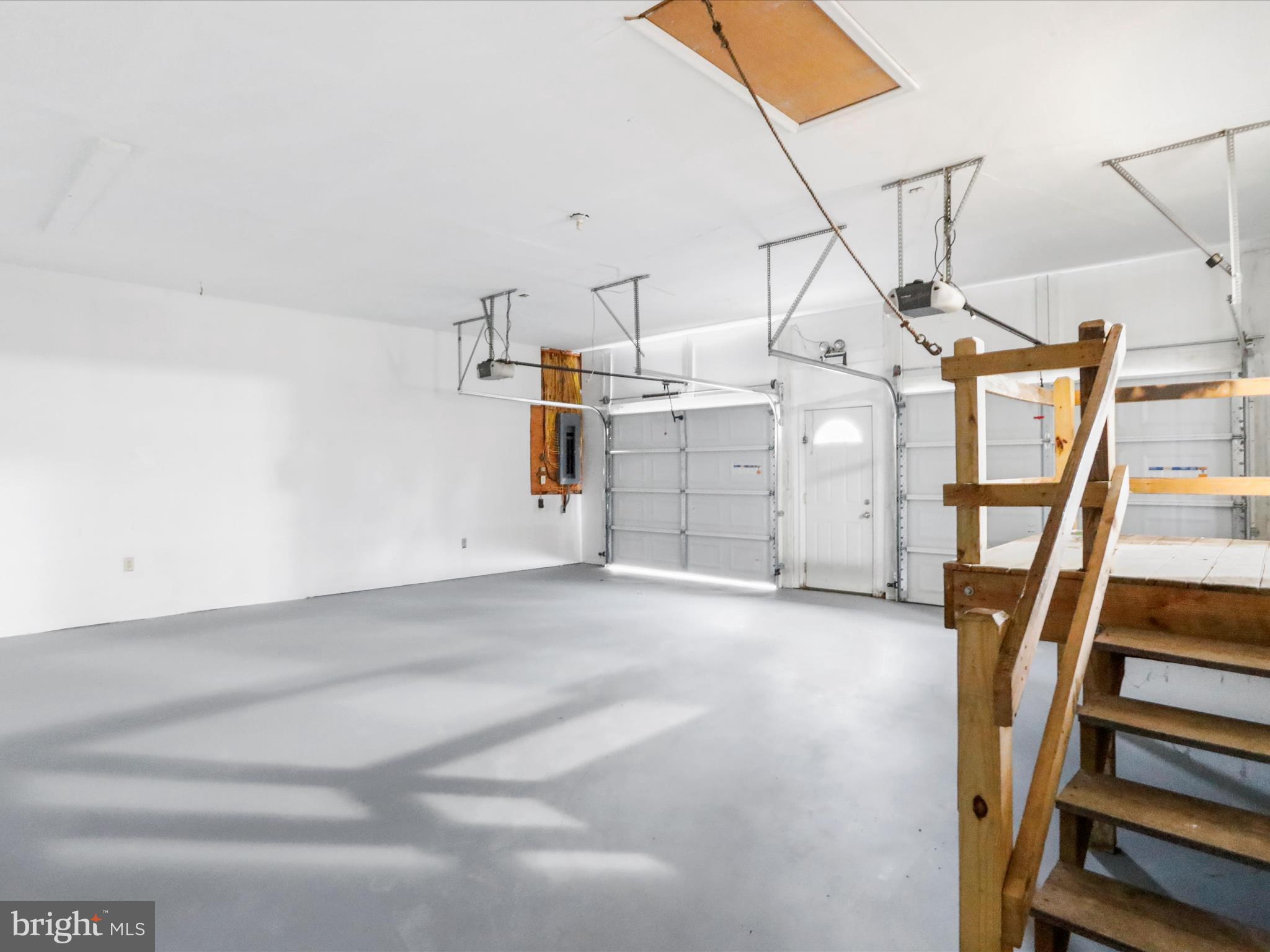 CHESTNUT HILLS - Residential