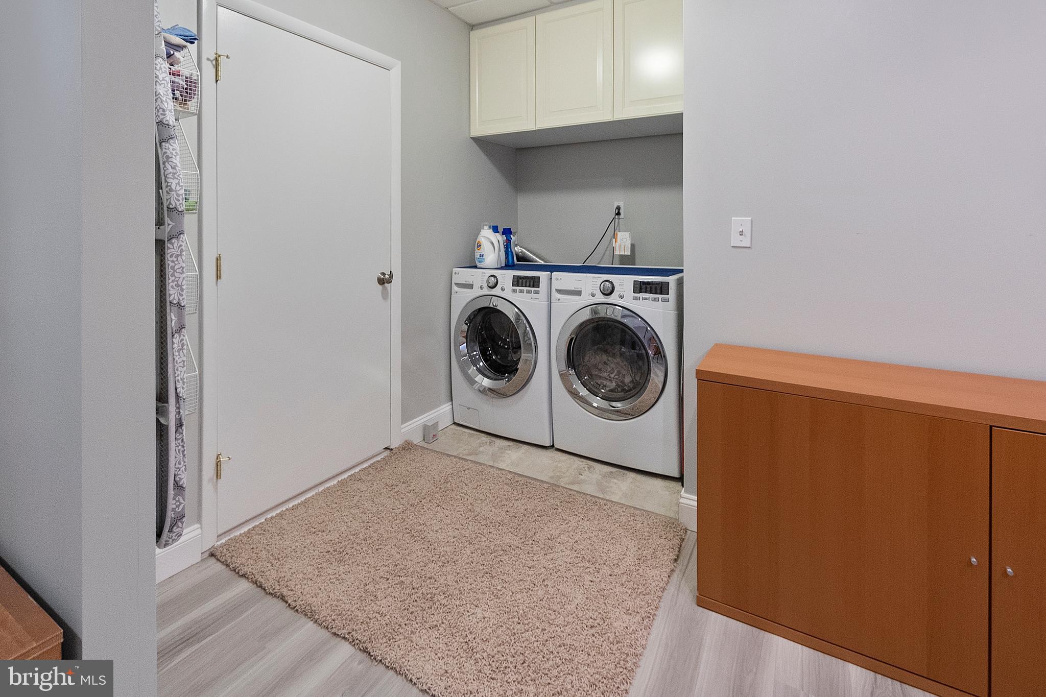 MANHATTAN BEACH - Residential