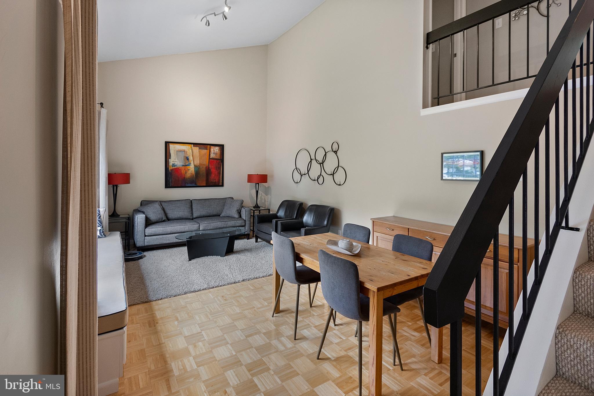 MANHATTAN BEACH - Residential