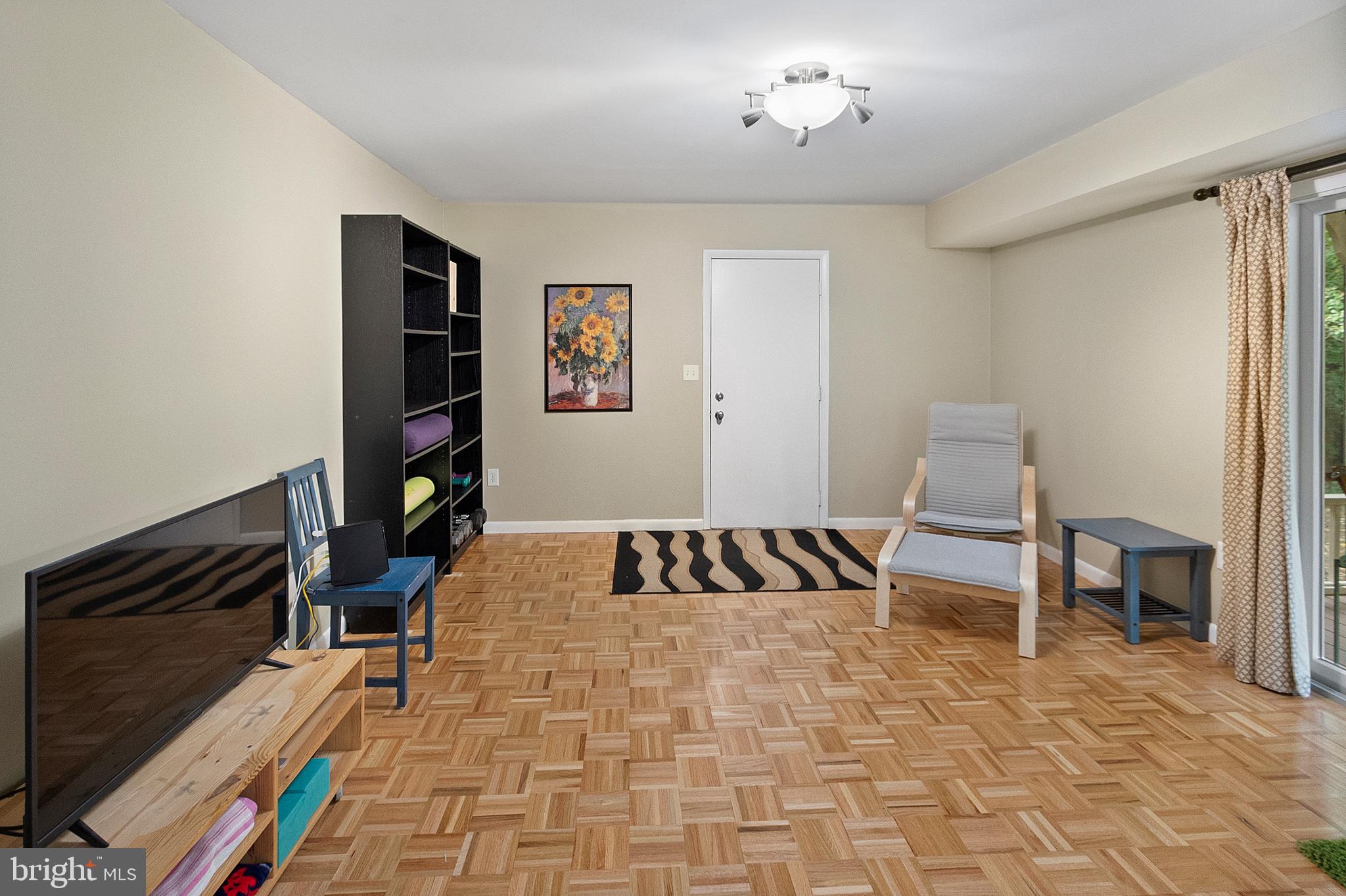 MANHATTAN BEACH - Residential