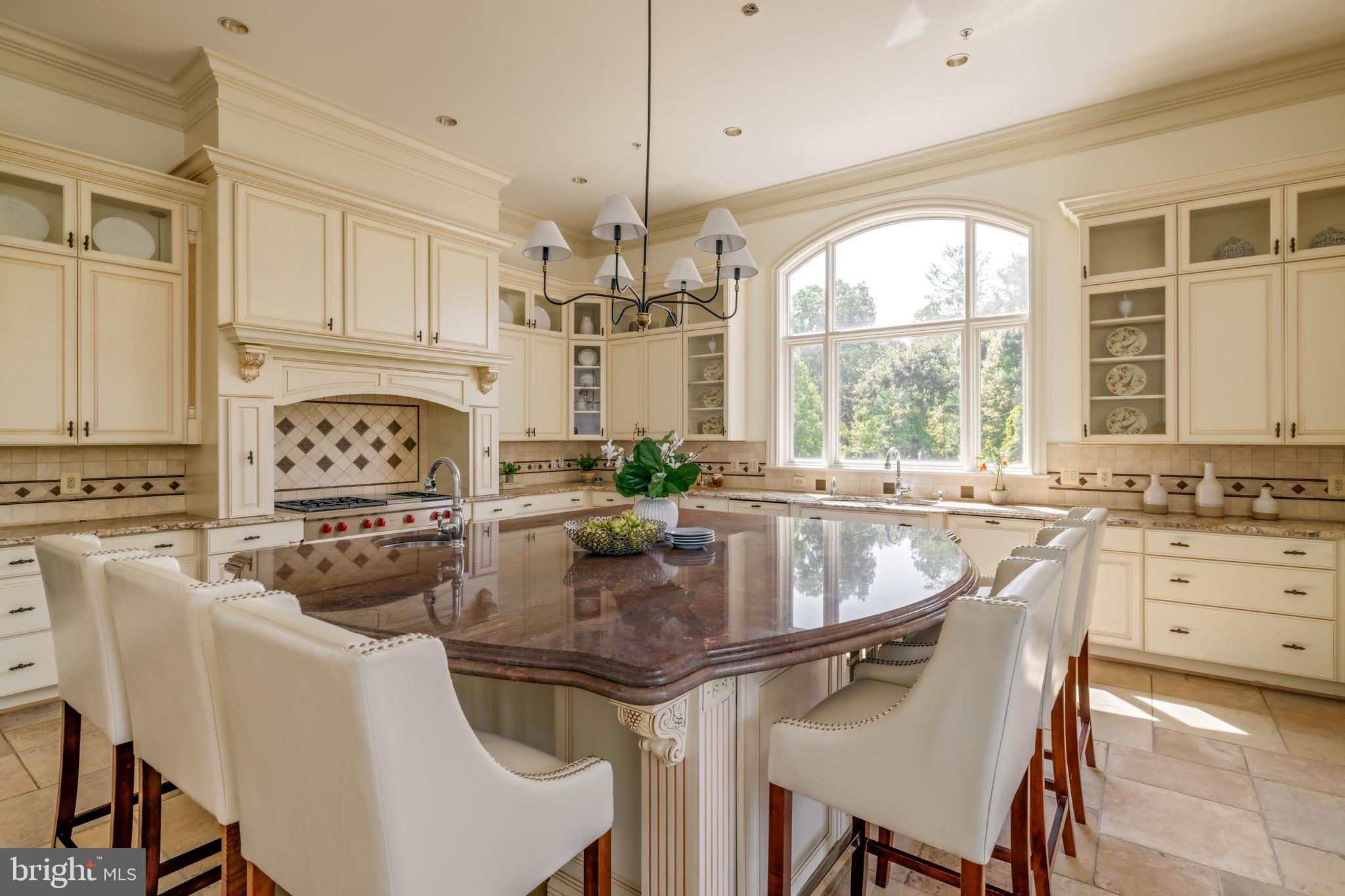 FALCONHURST - Residential