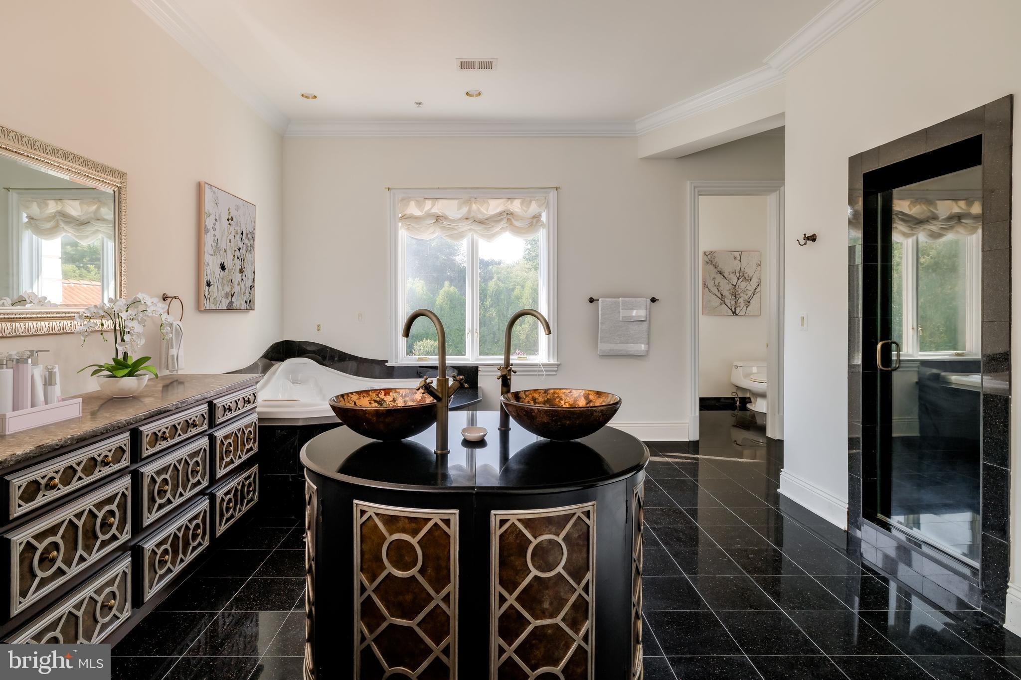 FALCONHURST - Residential