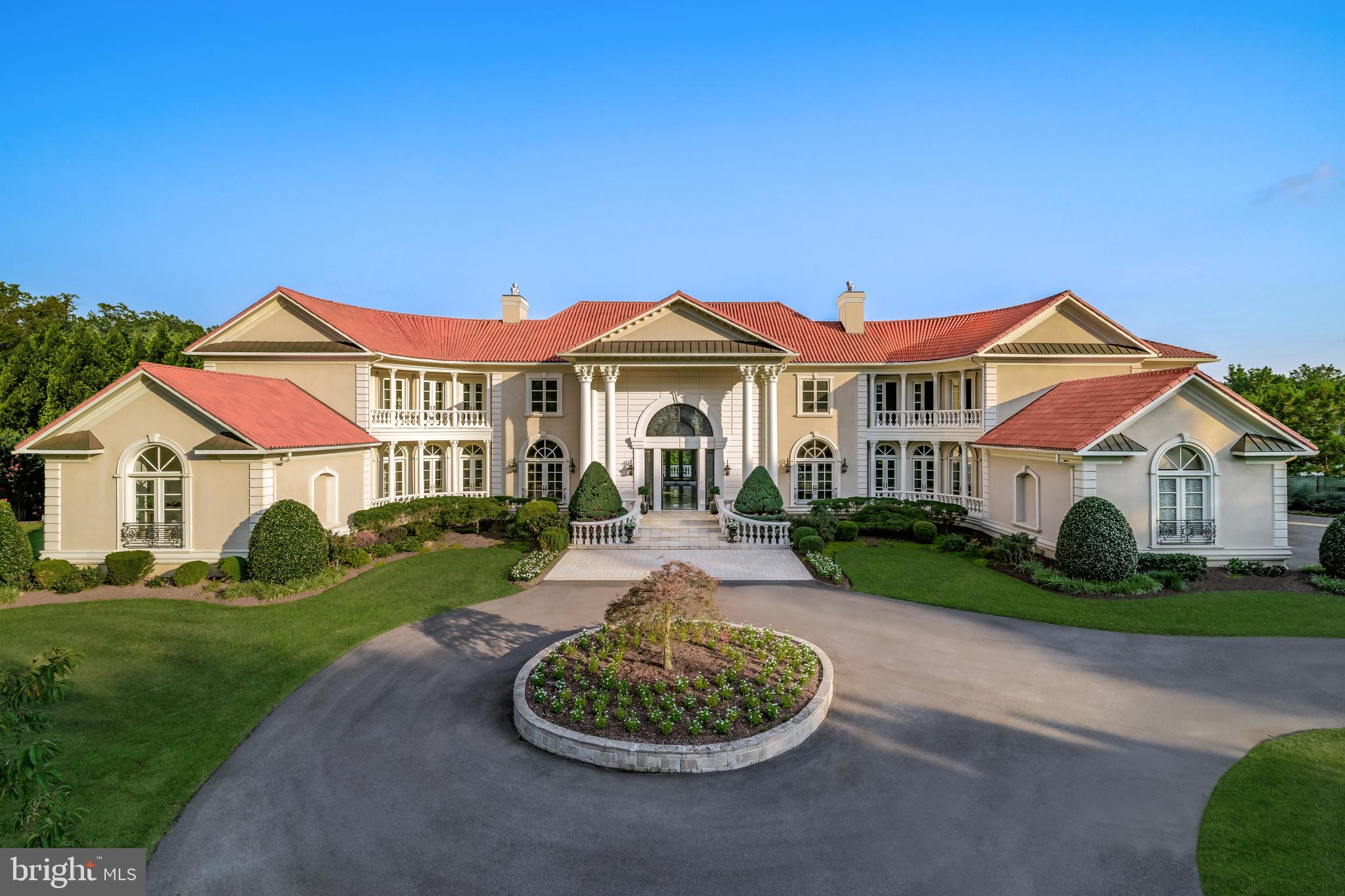 FALCONHURST - Residential