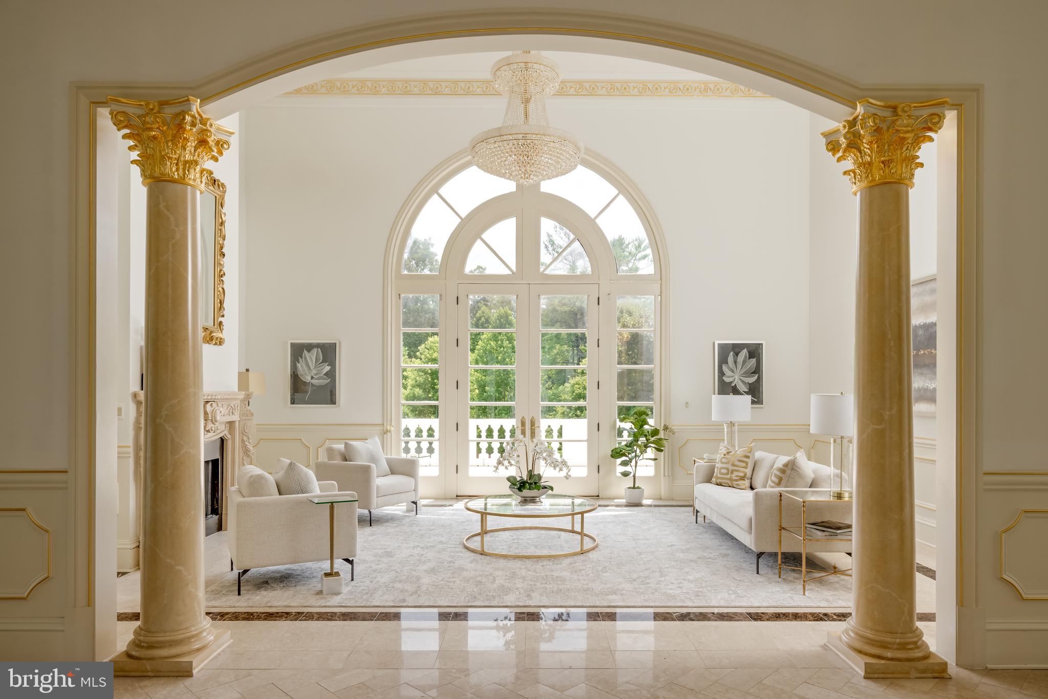 FALCONHURST - Residential