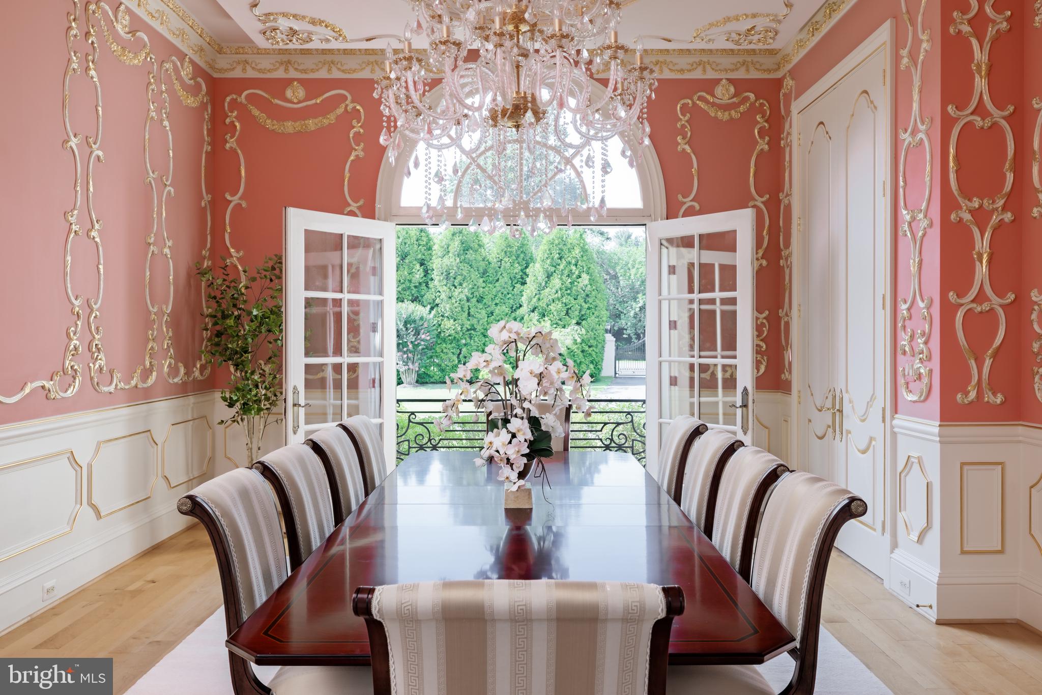 FALCONHURST - Residential