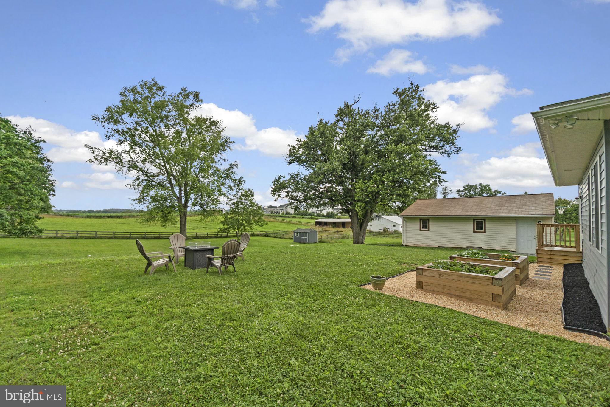 1656 DAISY ROAD