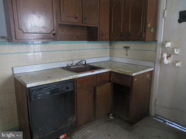 PHILADELPHIA (WEST) - Residential