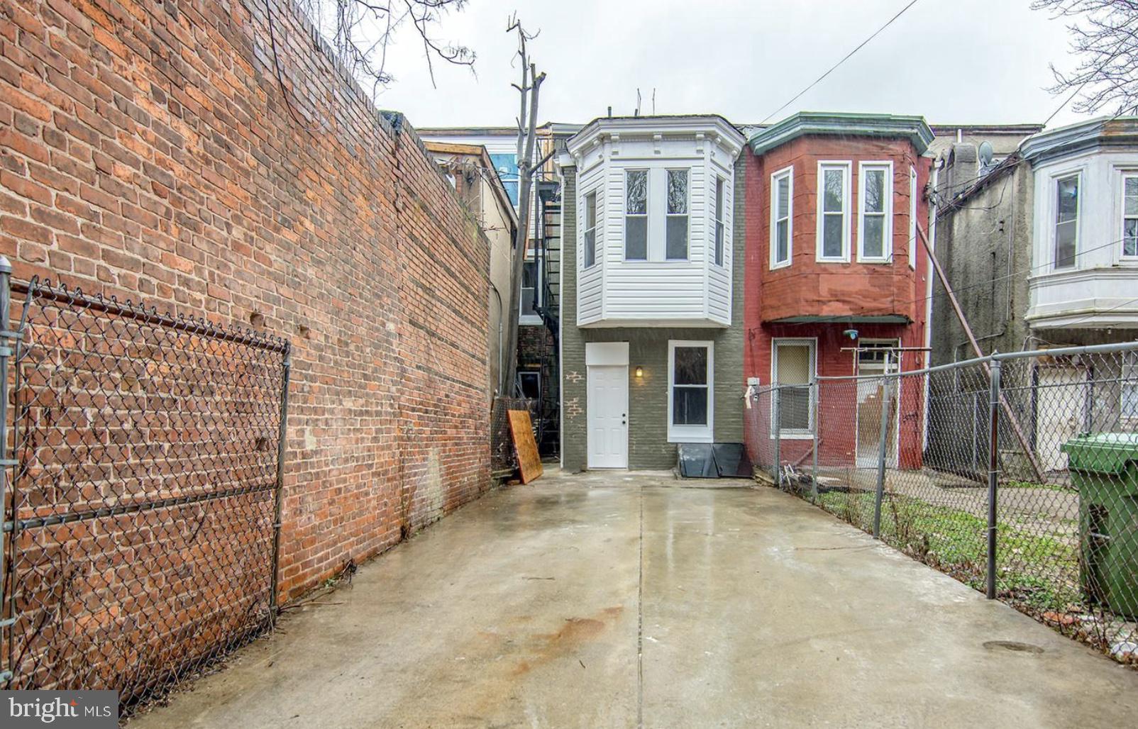 UPTON - Residential Income