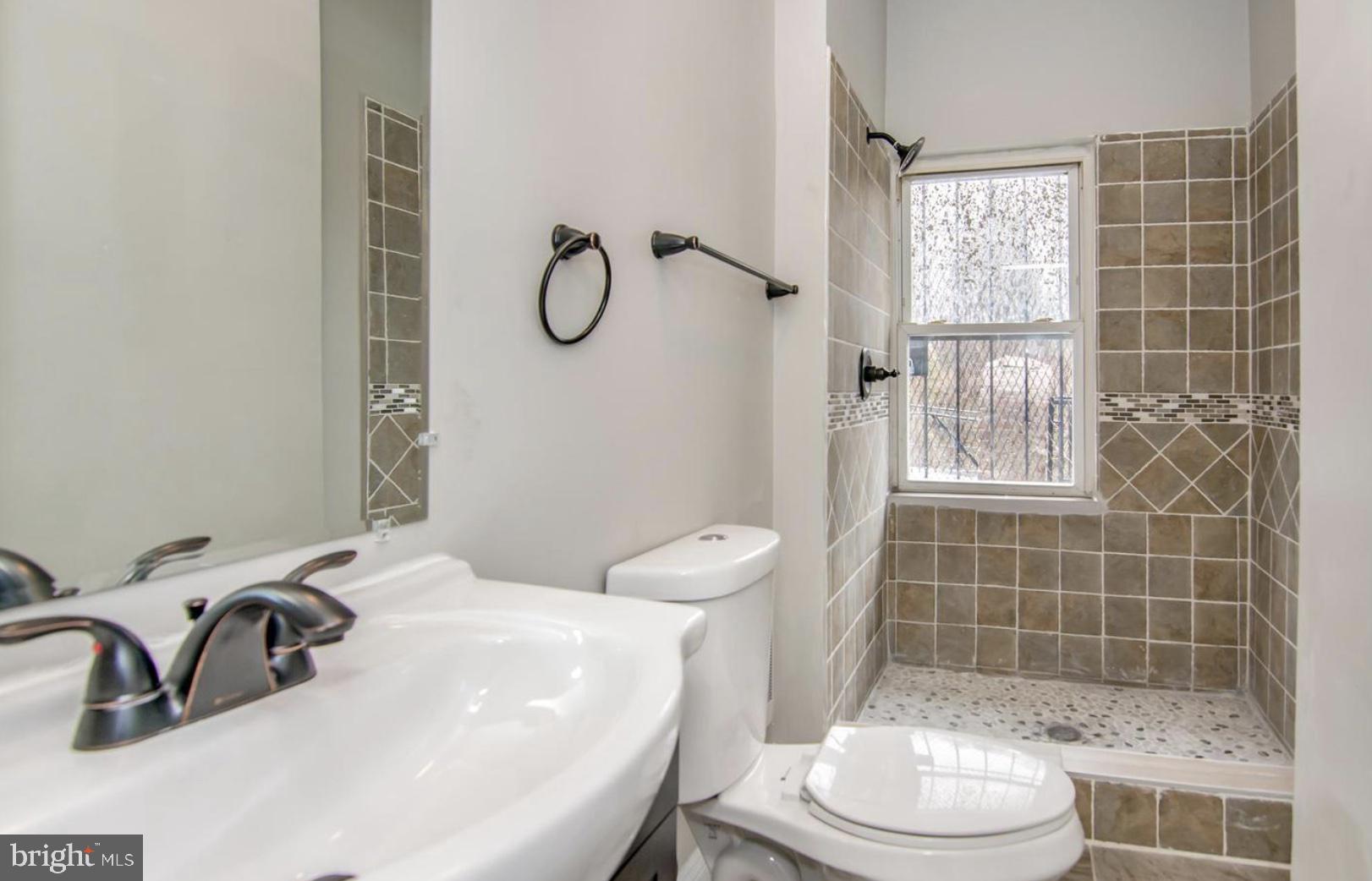 UPTON - Residential Income