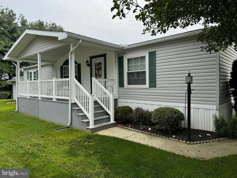 Photo for 104 GREENBRIAR CIRCLE