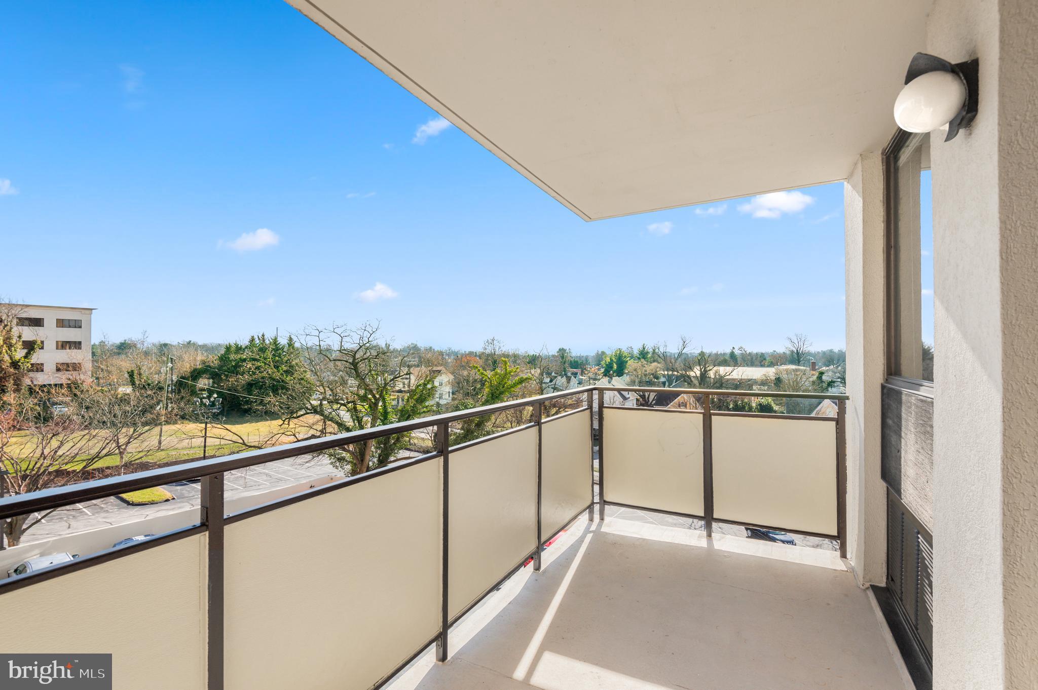 THE RIDGELY - Residential Lease