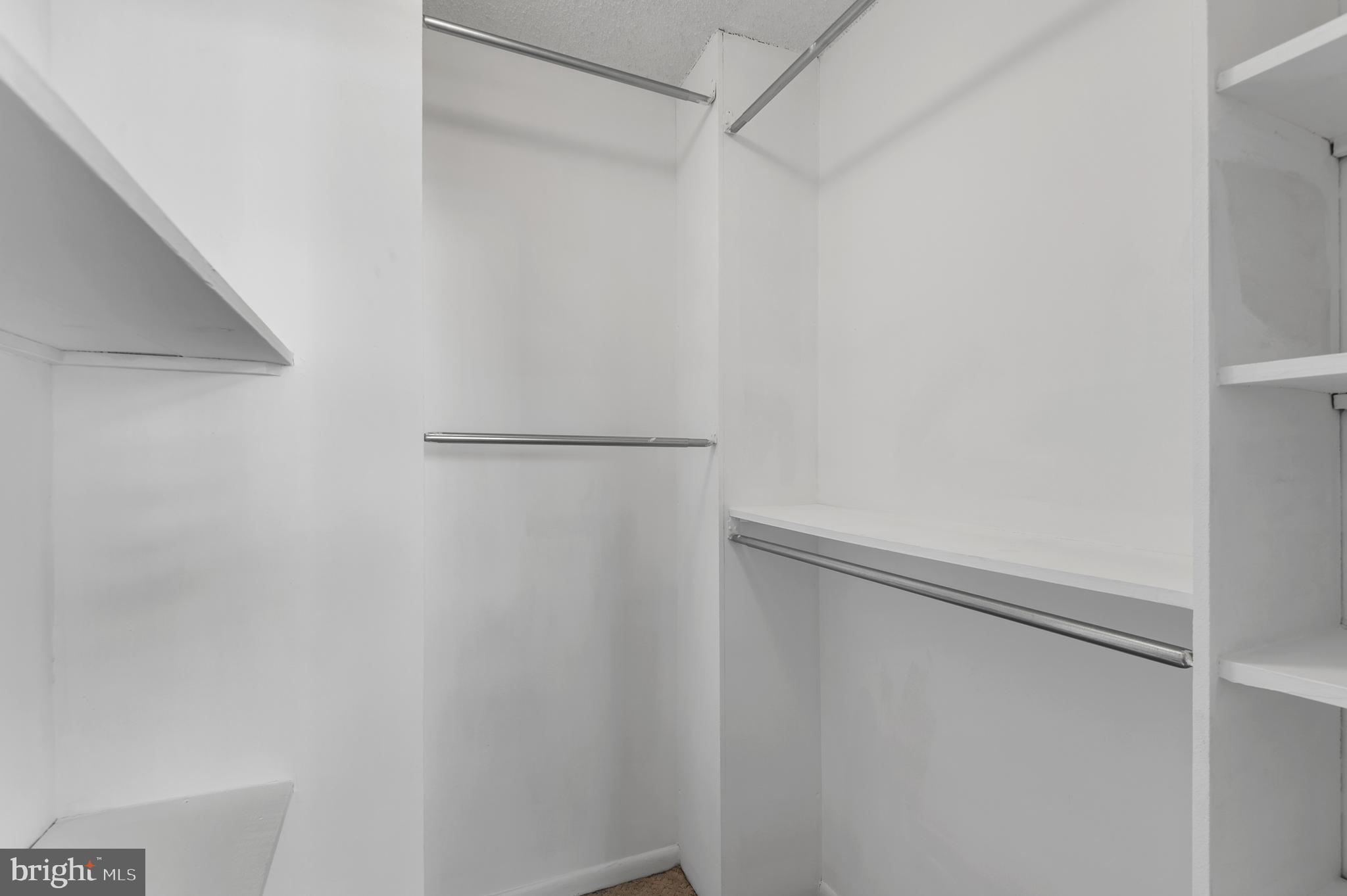 THE RIDGELY - Residential Lease