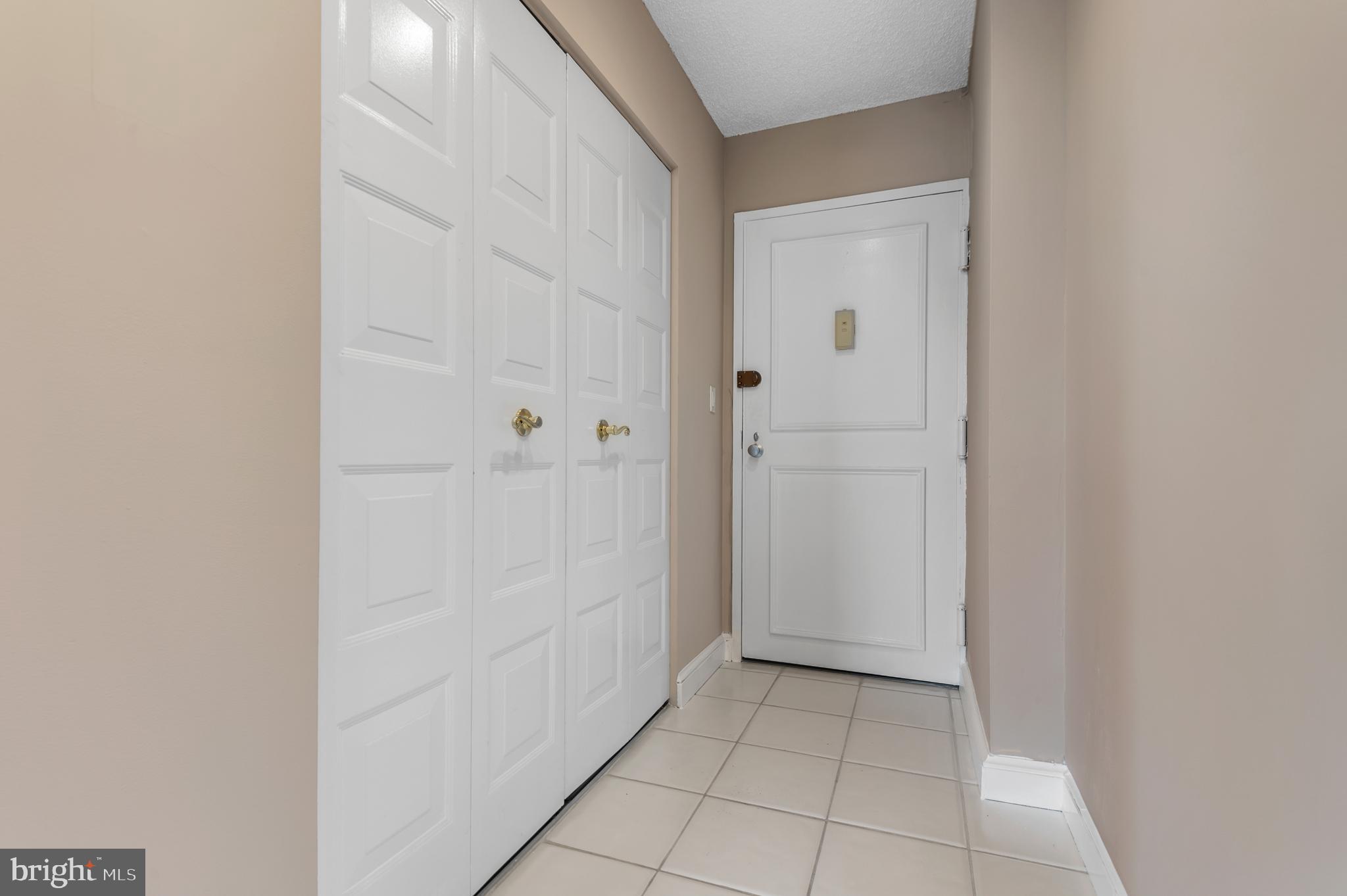 THE RIDGELY - Residential Lease