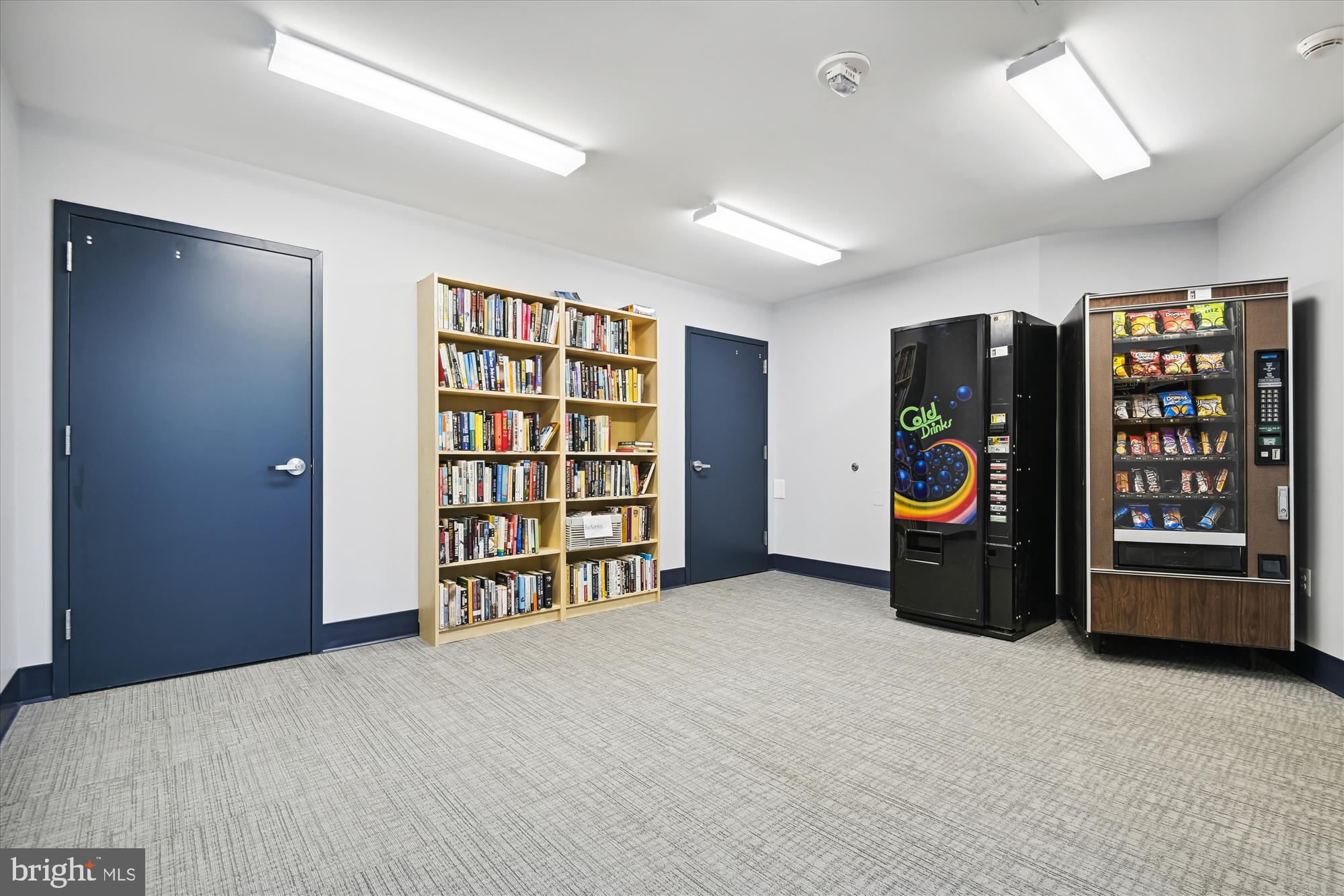 THE RIDGELY - Residential Lease