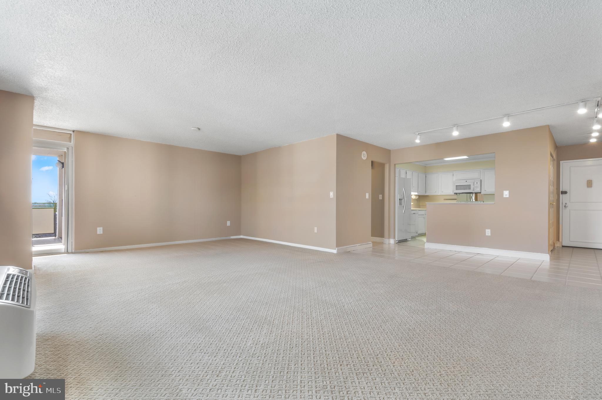 THE RIDGELY - Residential Lease