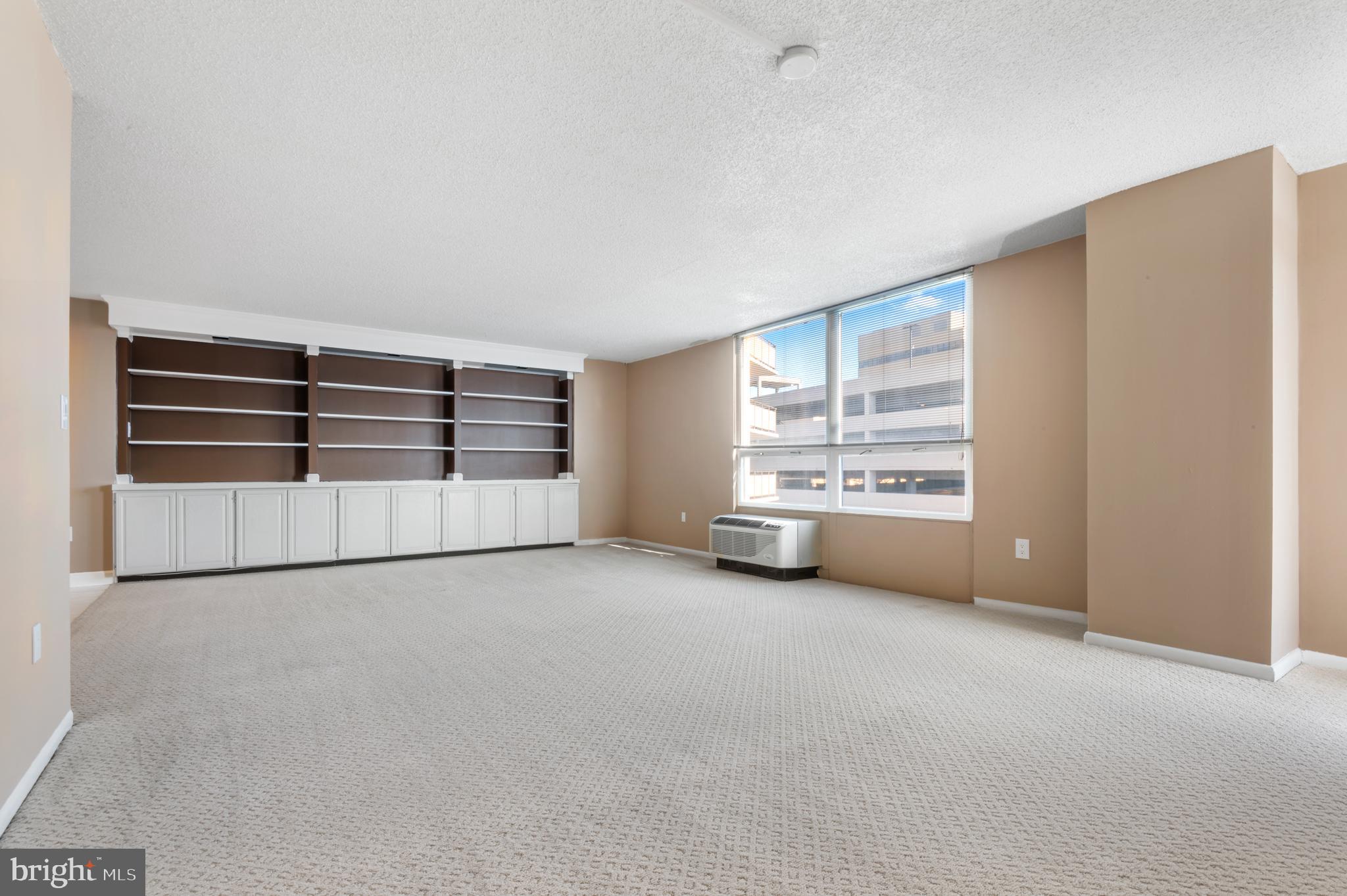 THE RIDGELY - Residential Lease