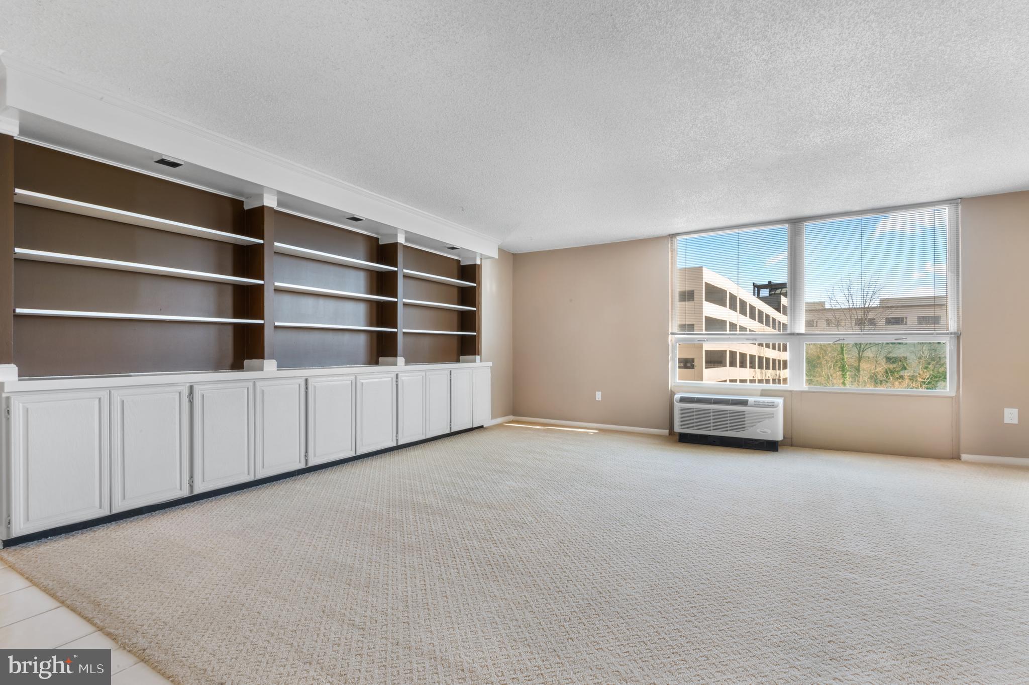 THE RIDGELY - Residential Lease