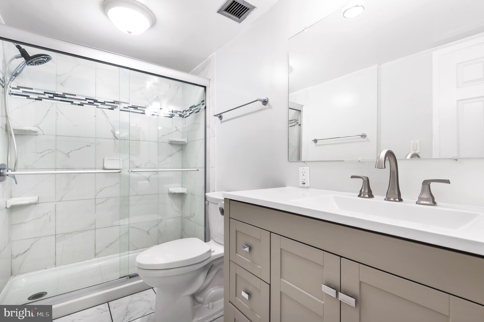 THE RIDGELY - Residential Lease