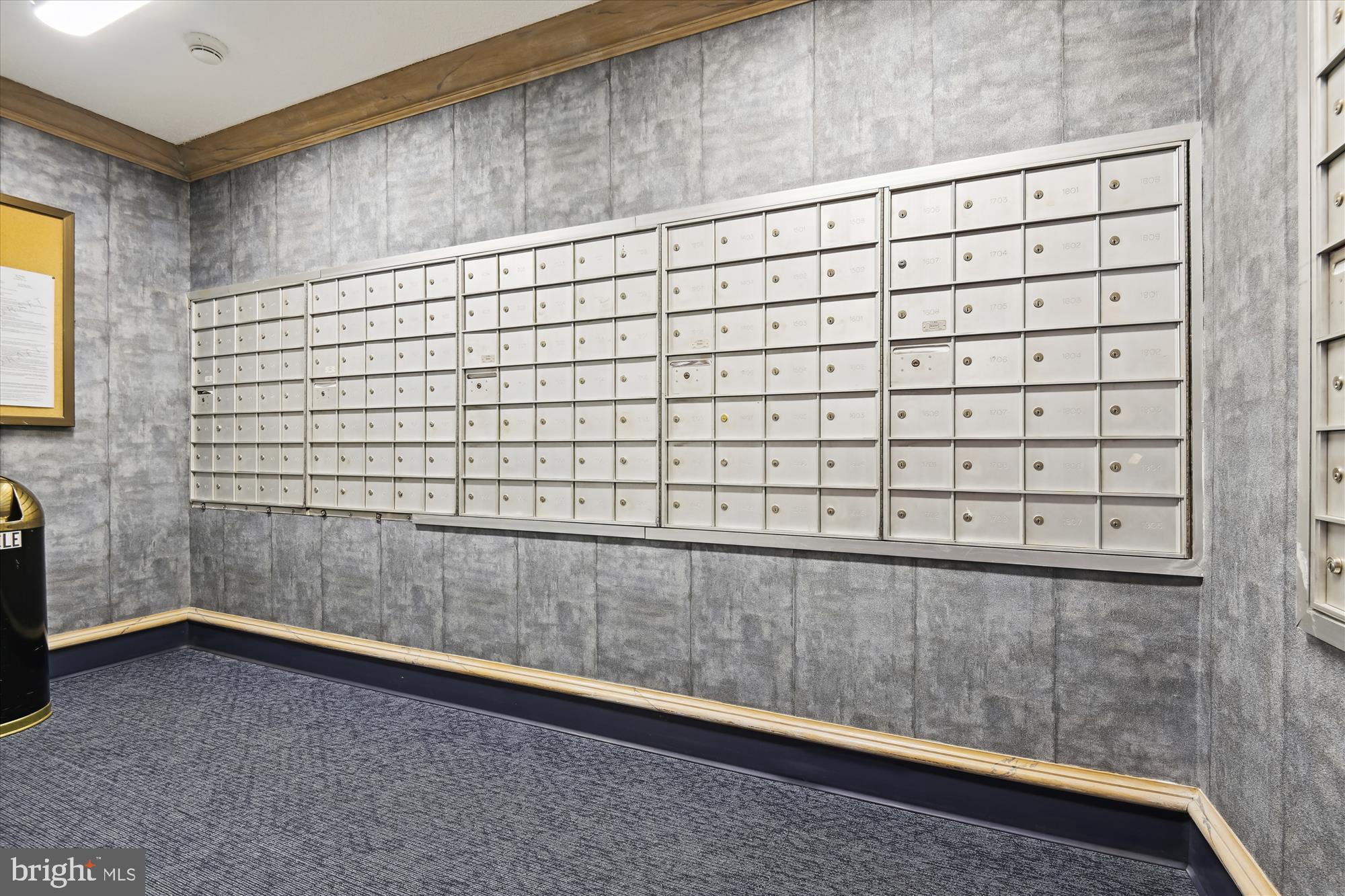 THE RIDGELY - Residential Lease