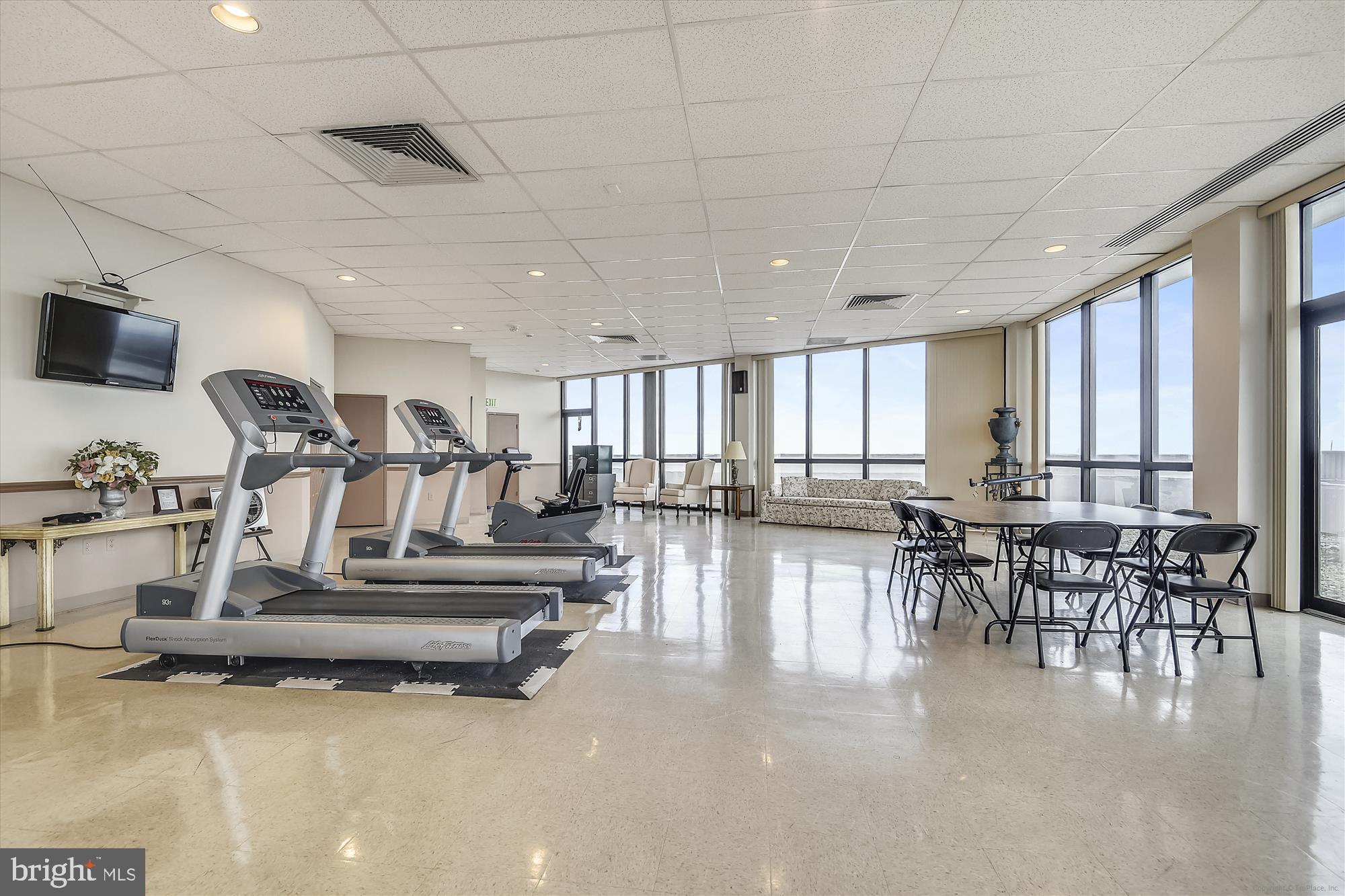 THE RIDGELY - Residential Lease