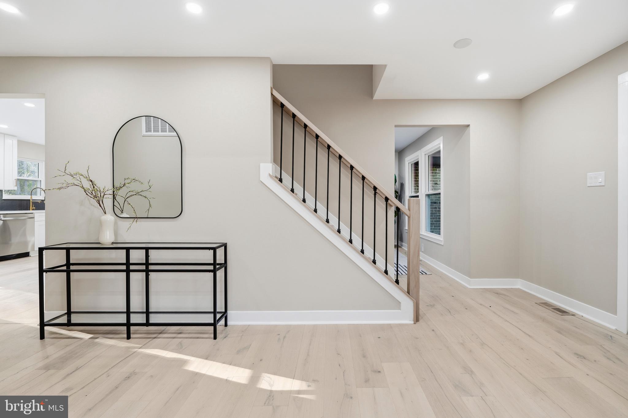 RESTON - Residential