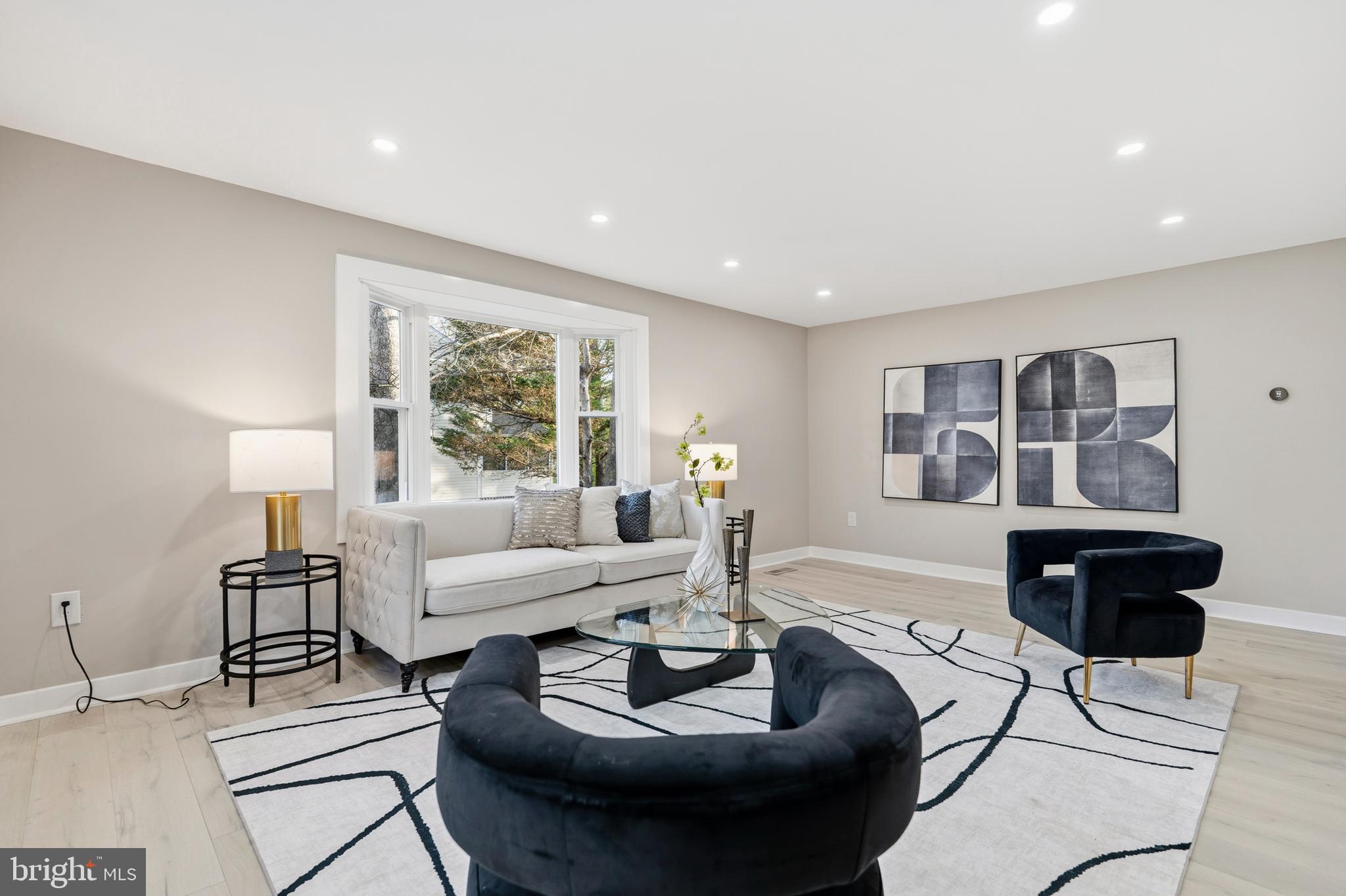 RESTON - Residential