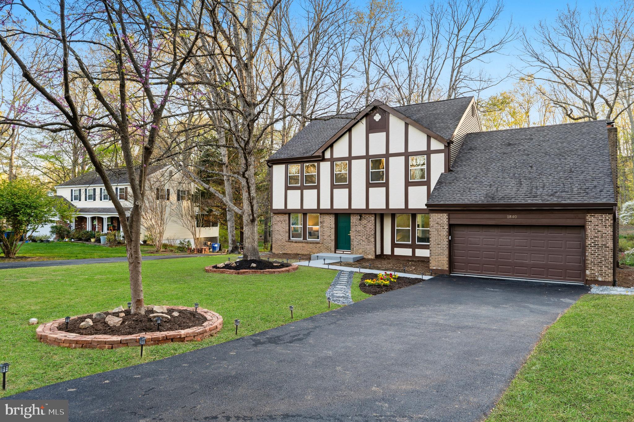 RESTON - Residential