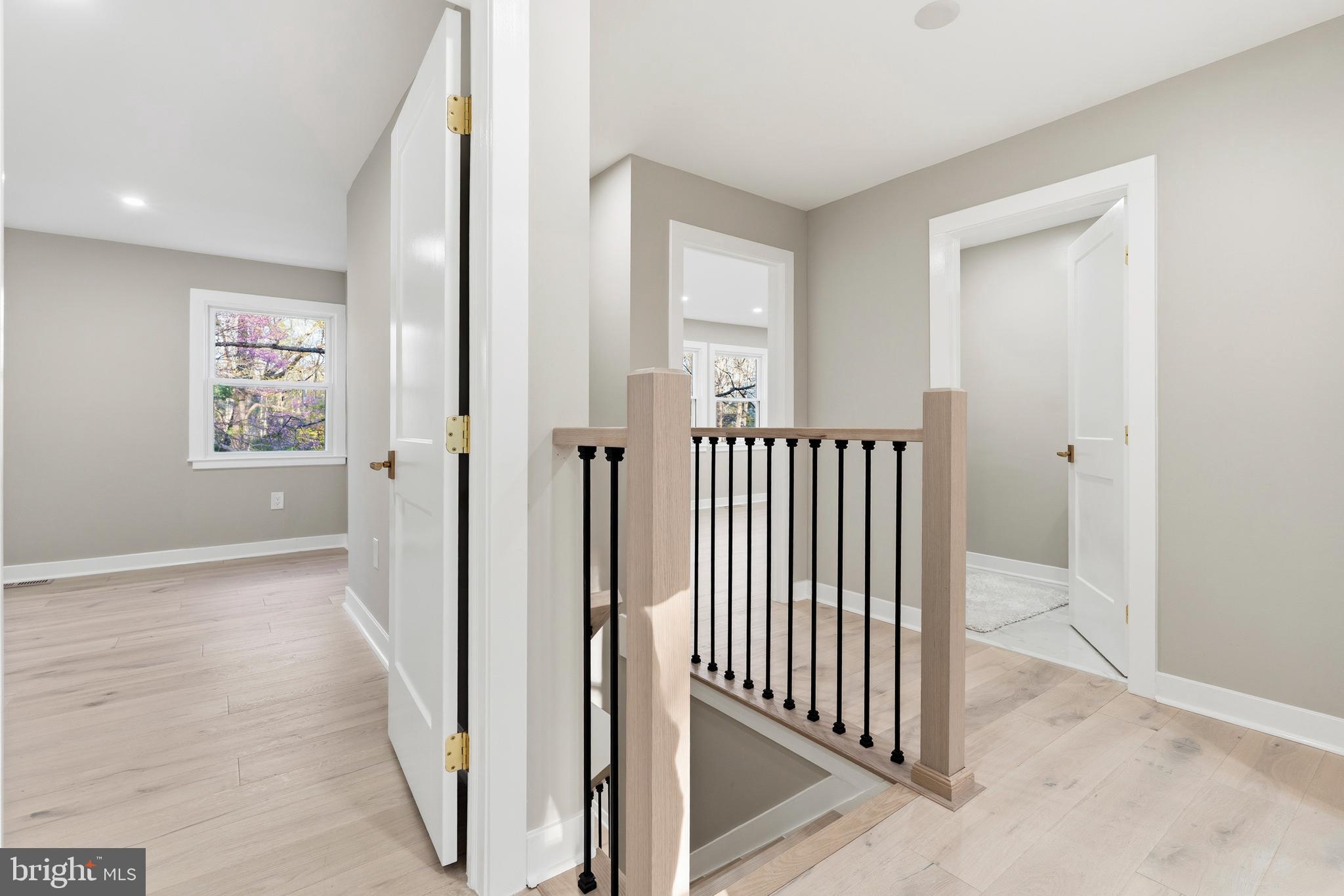 RESTON - Residential