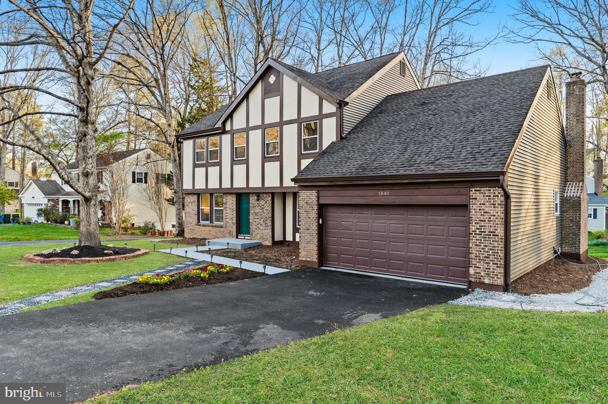 RESTON - Residential