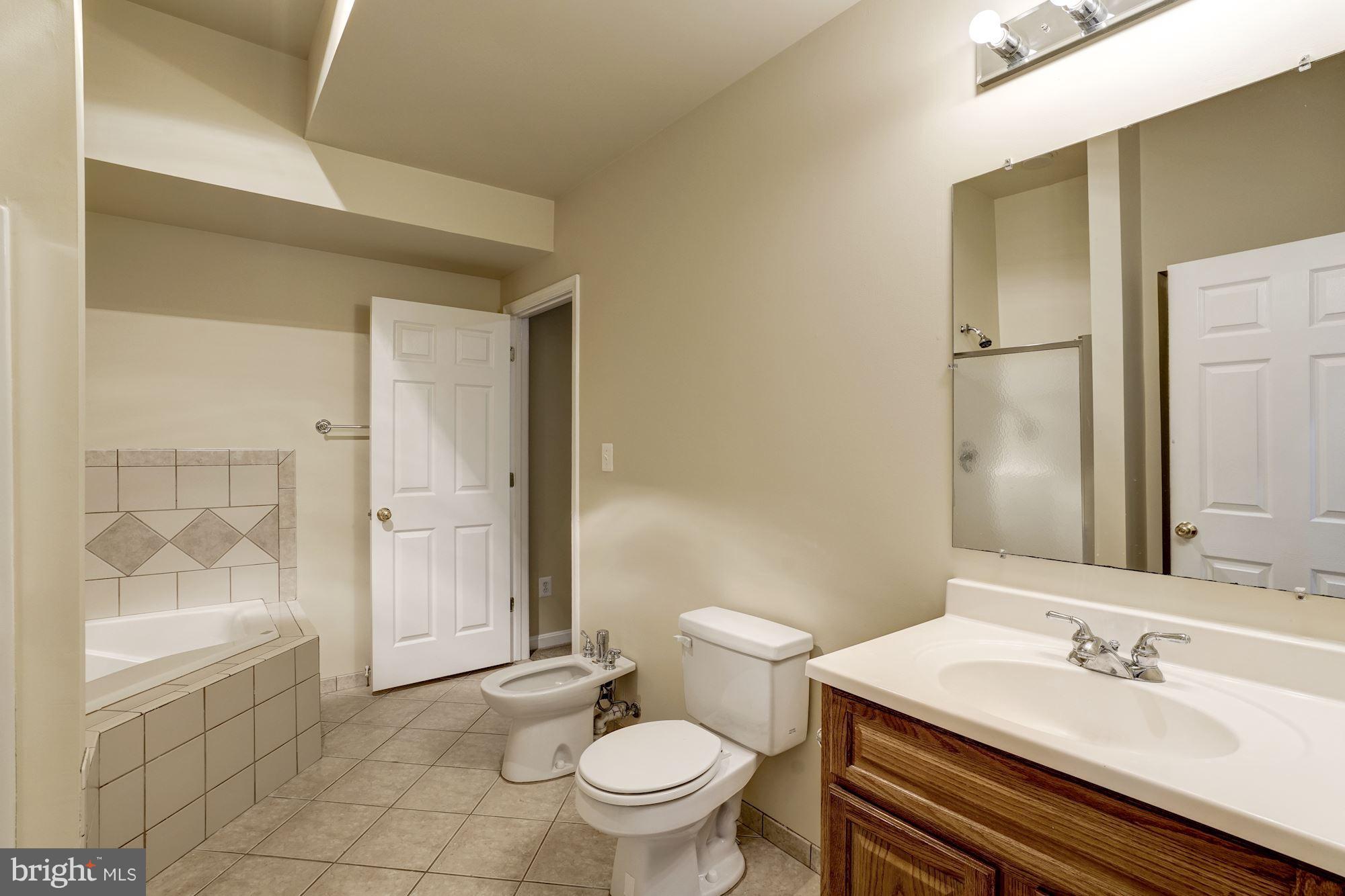 YORKSHIRE ACRES - Residential