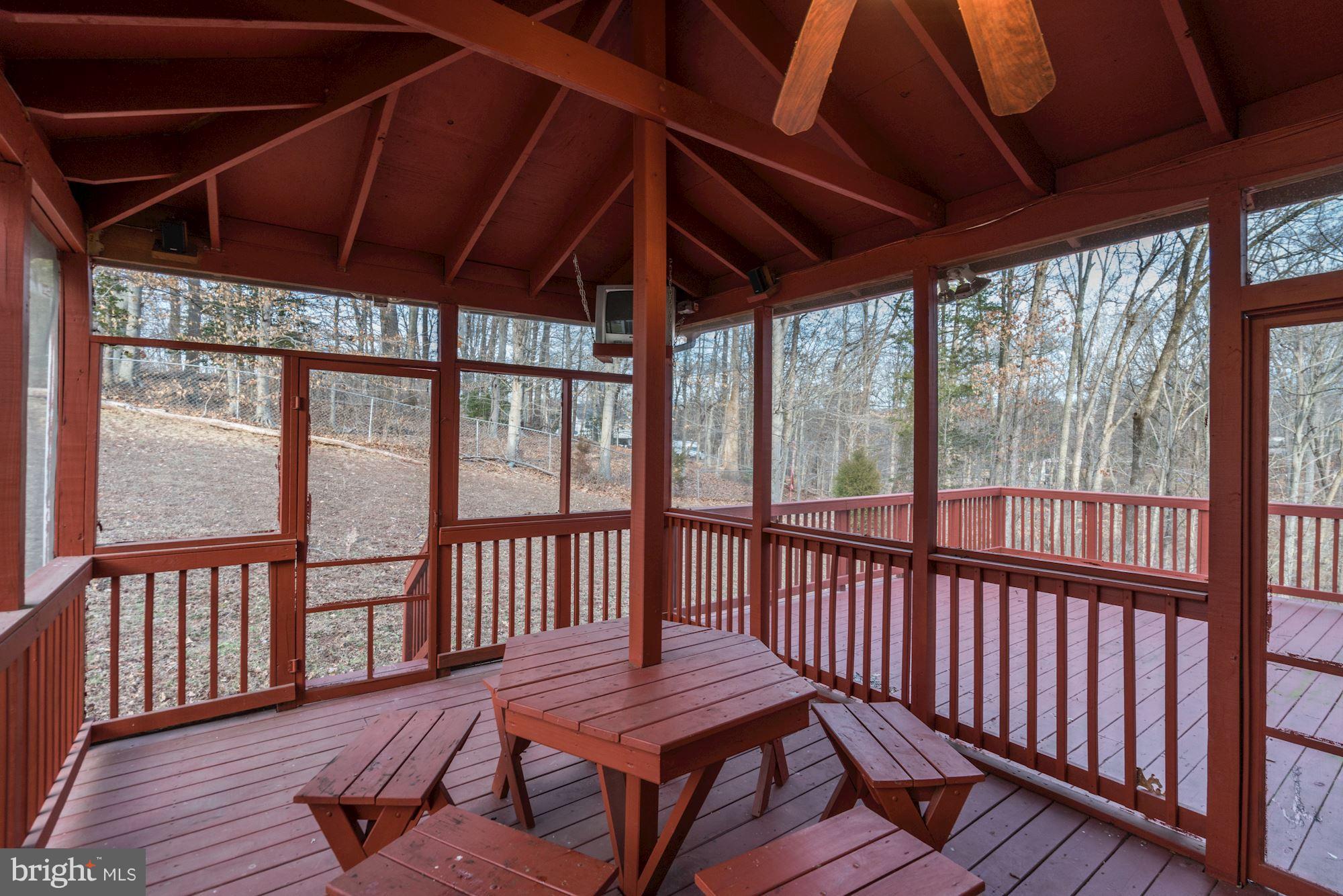 YORKSHIRE ACRES - Residential