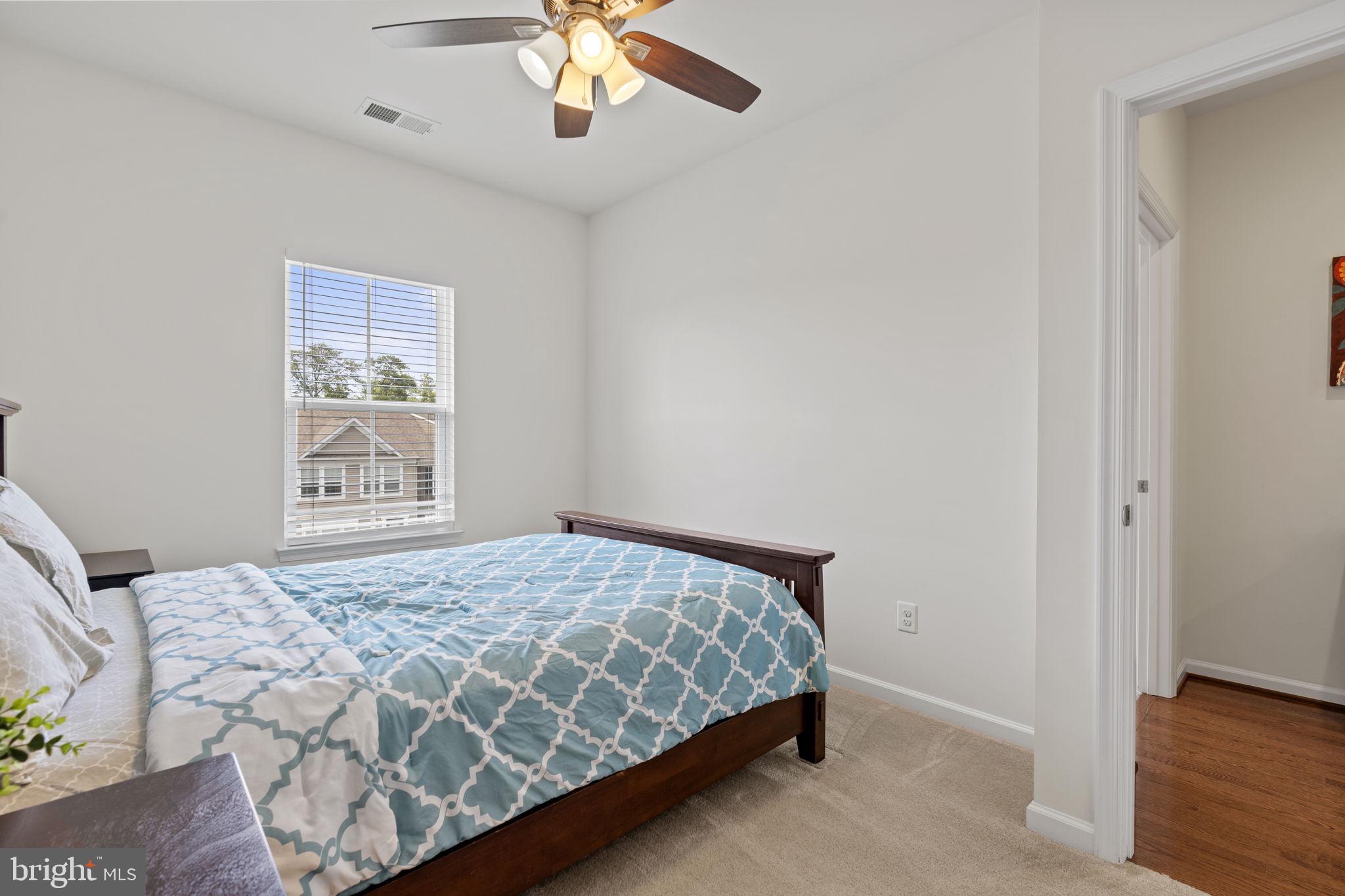 BRADLEY SQUARE - Residential