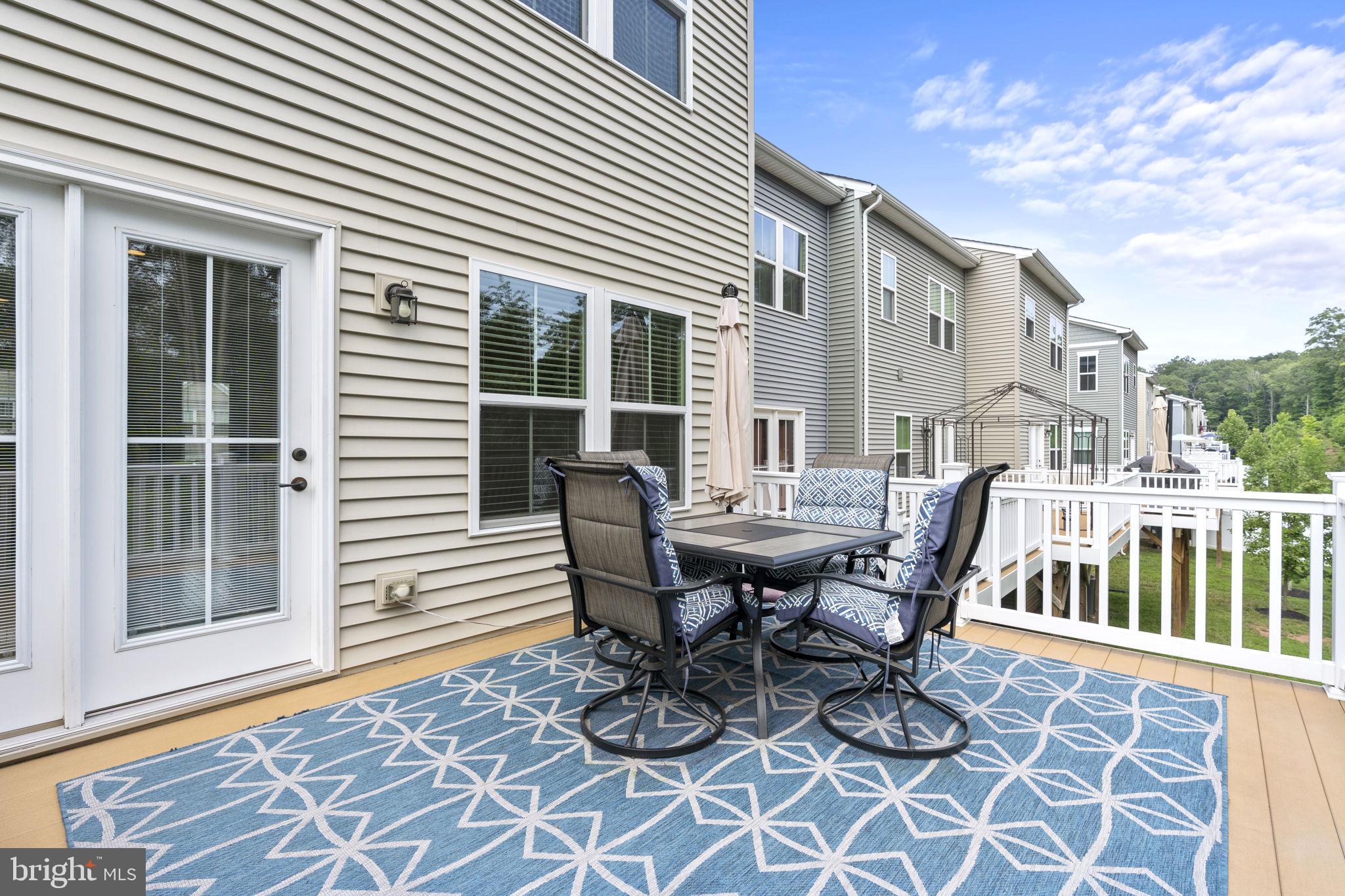 BRADLEY SQUARE - Residential