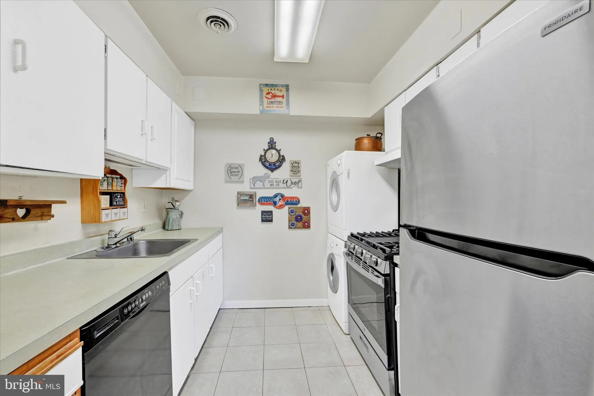 Annapolis, Maryland 21401, United States, 1 Bedroom Bedrooms, ,1 BathroomBathrooms,Residential,Coming Soon,214834