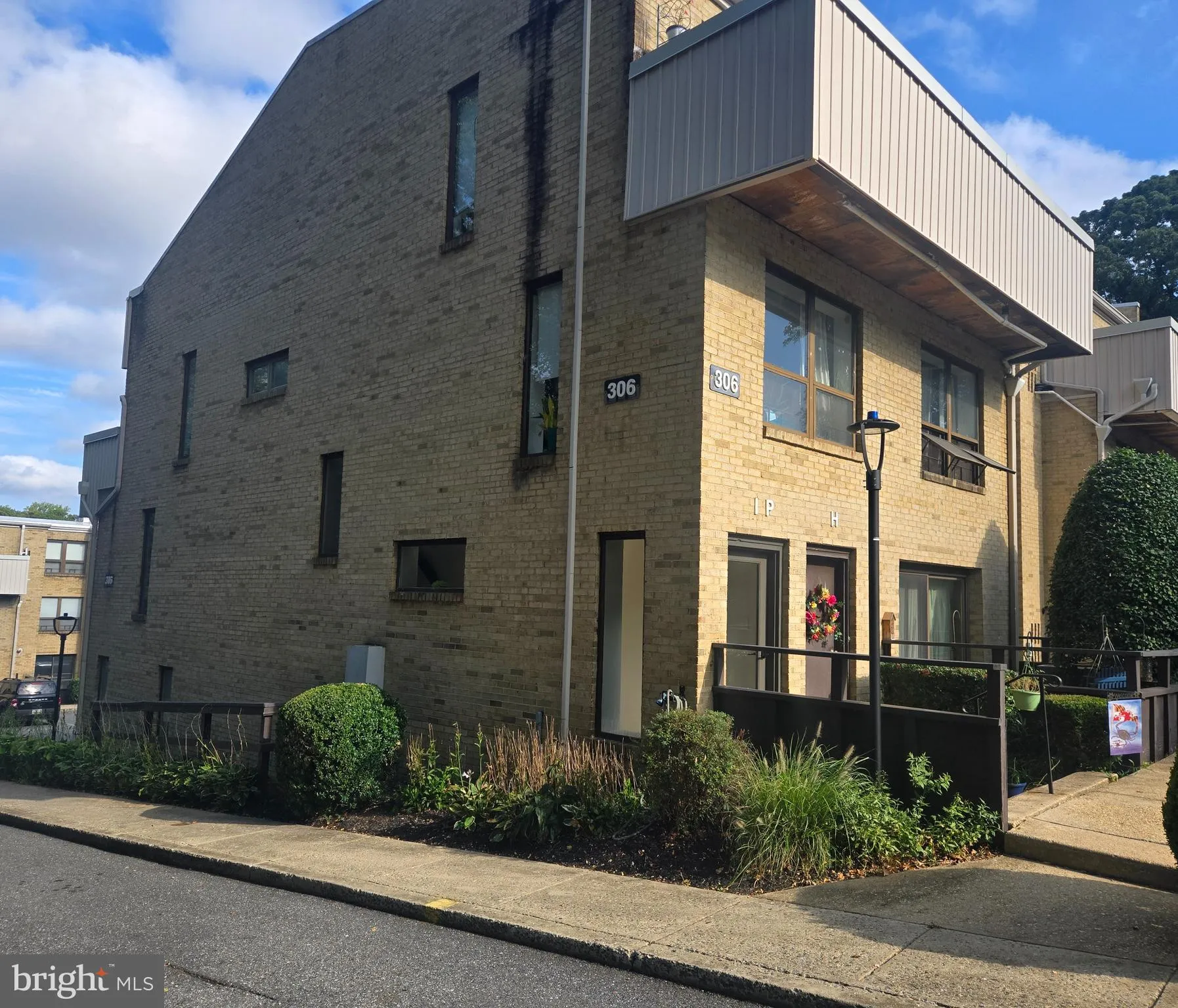 Annapolis, Maryland 21401, United States, 1 Bedroom Bedrooms, ,1 BathroomBathrooms,Residential,Coming Soon,214834