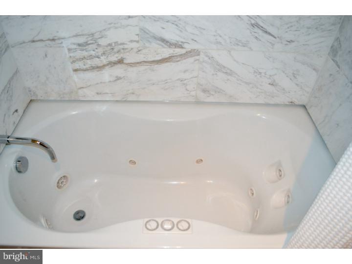 GRADUATE HOSPITAL - Residential Lease